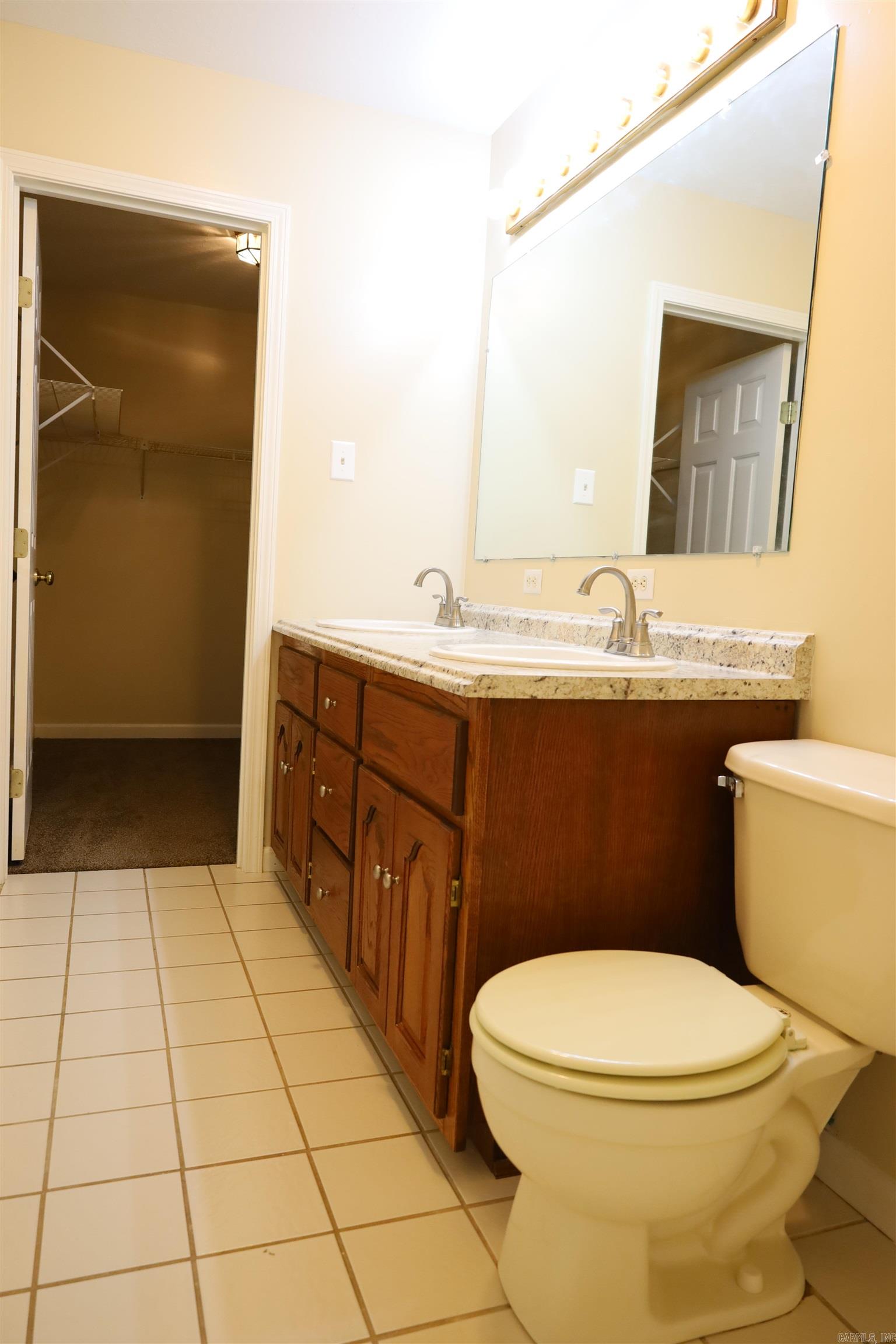 HUNTERS GLEN - Residential