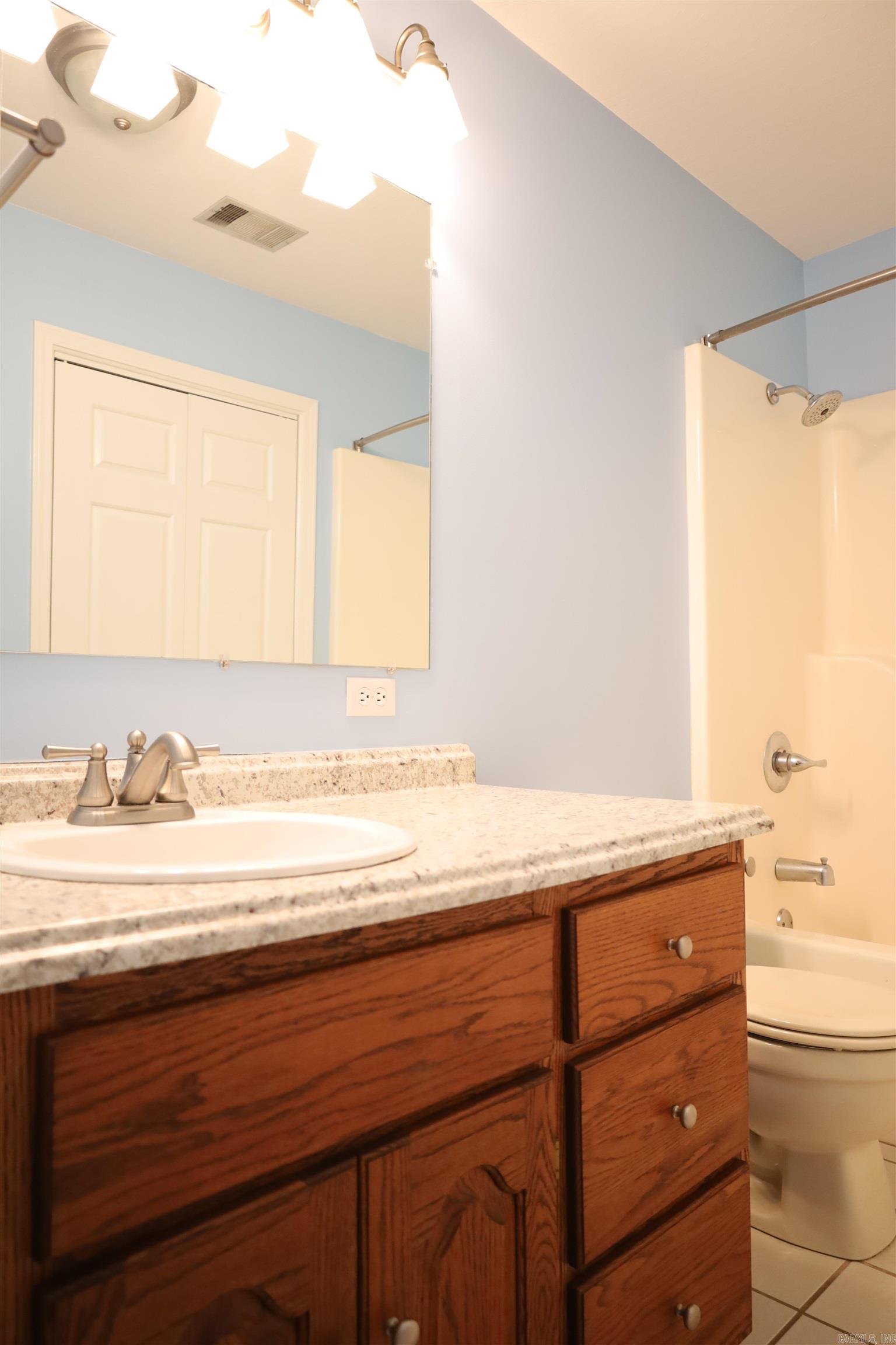 HUNTERS GLEN - Residential