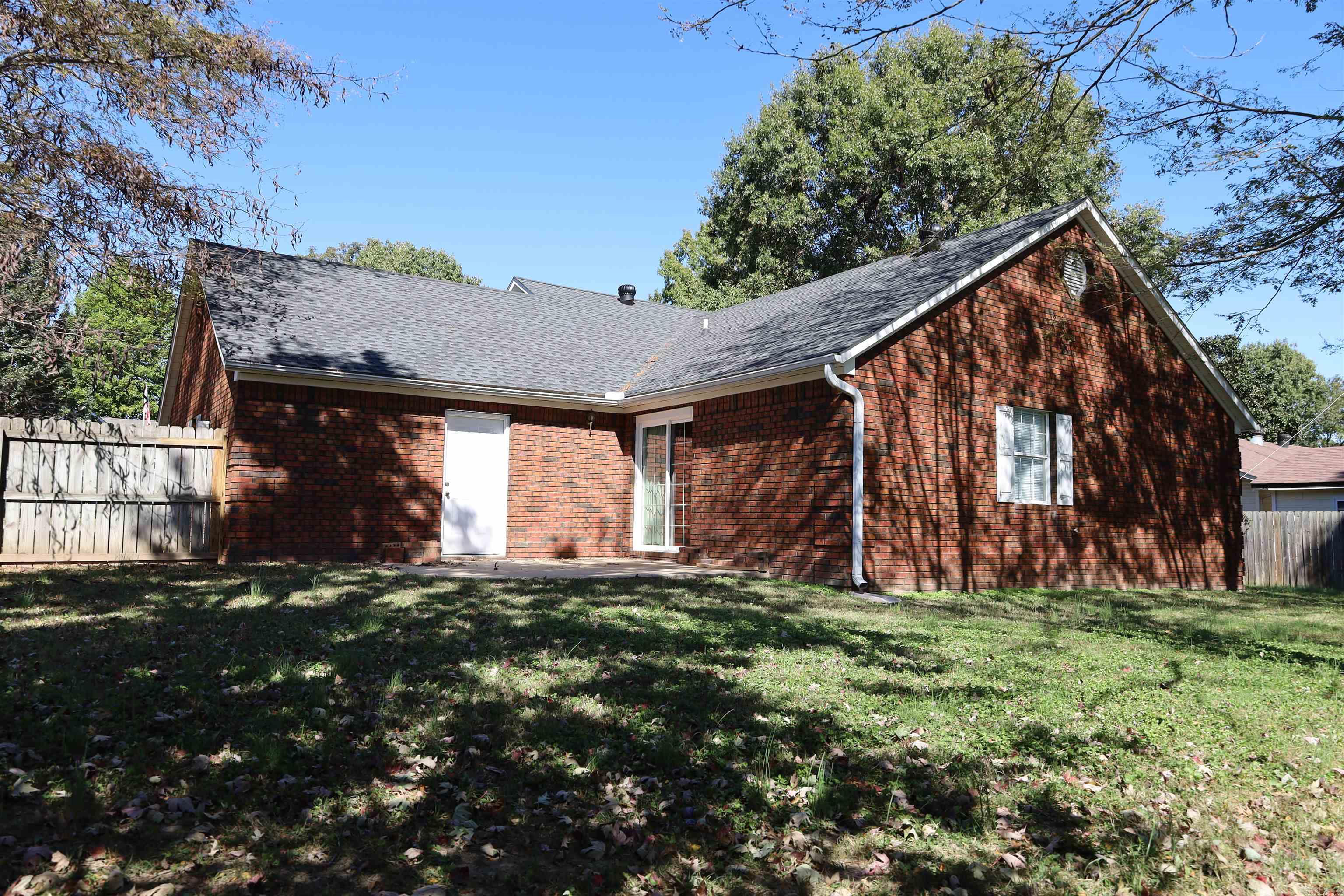 HUNTERS GLEN - Residential