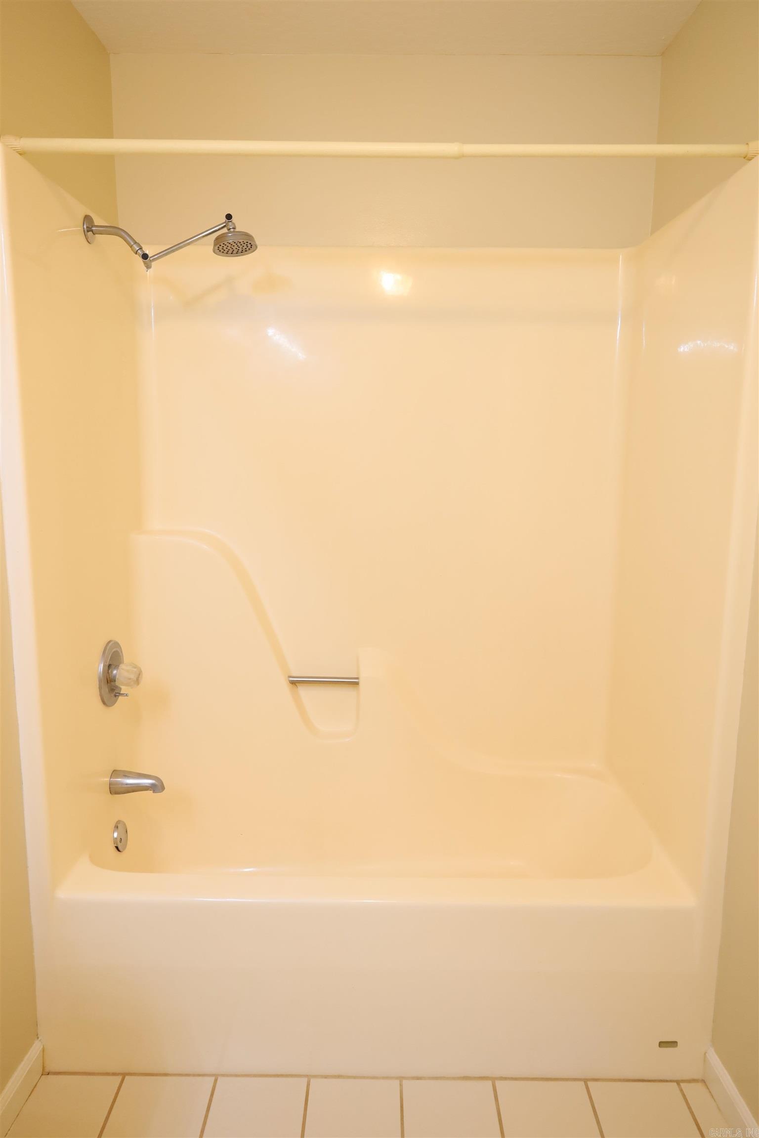 HUNTERS GLEN - Residential