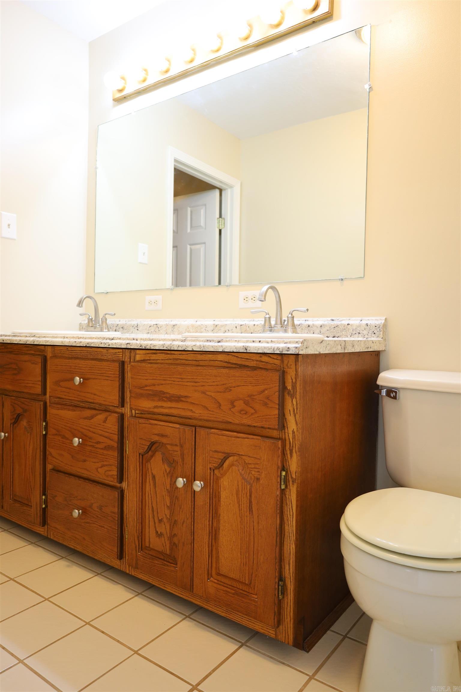 HUNTERS GLEN - Residential