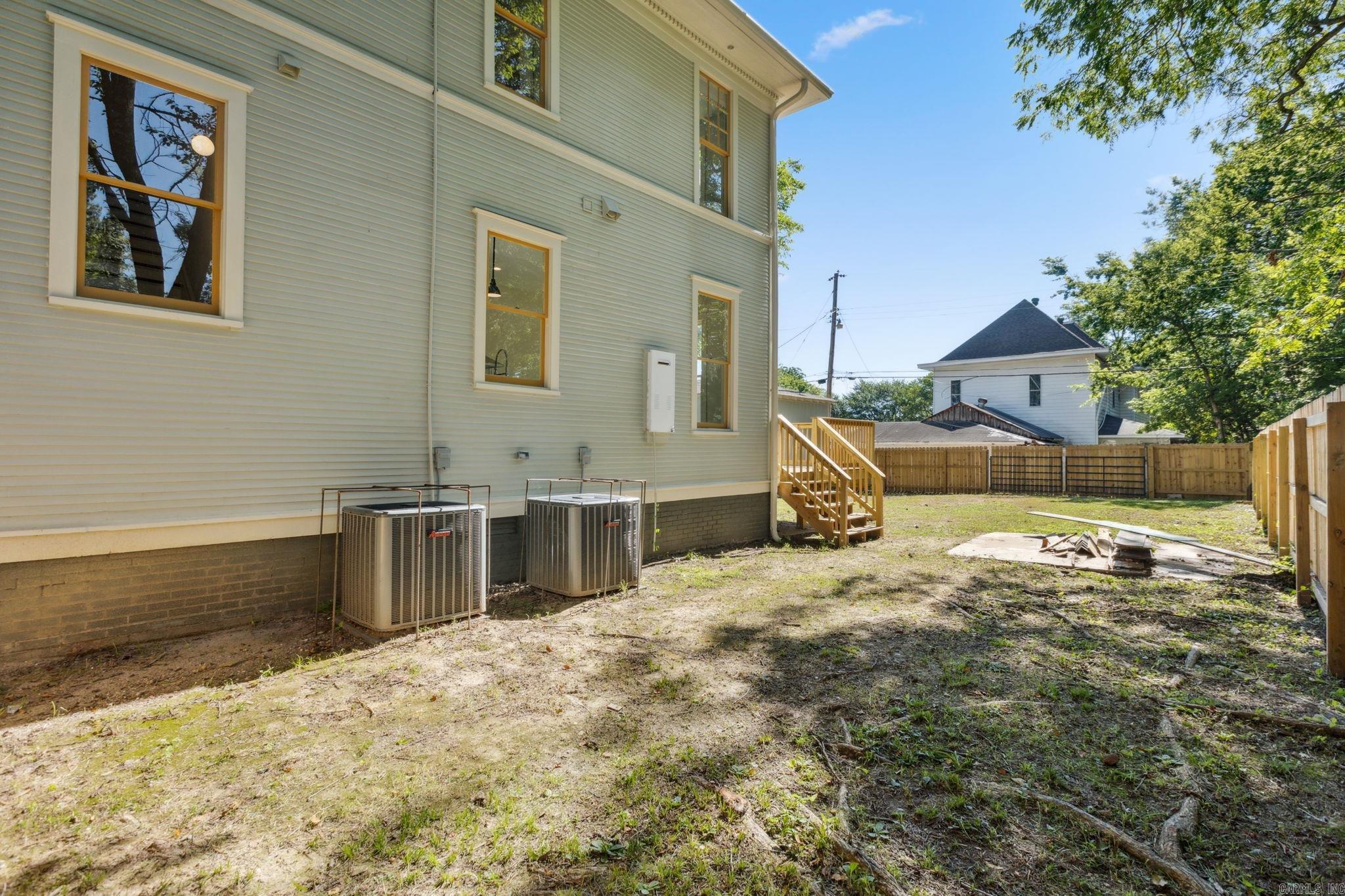 OAK TERRACE - Residential