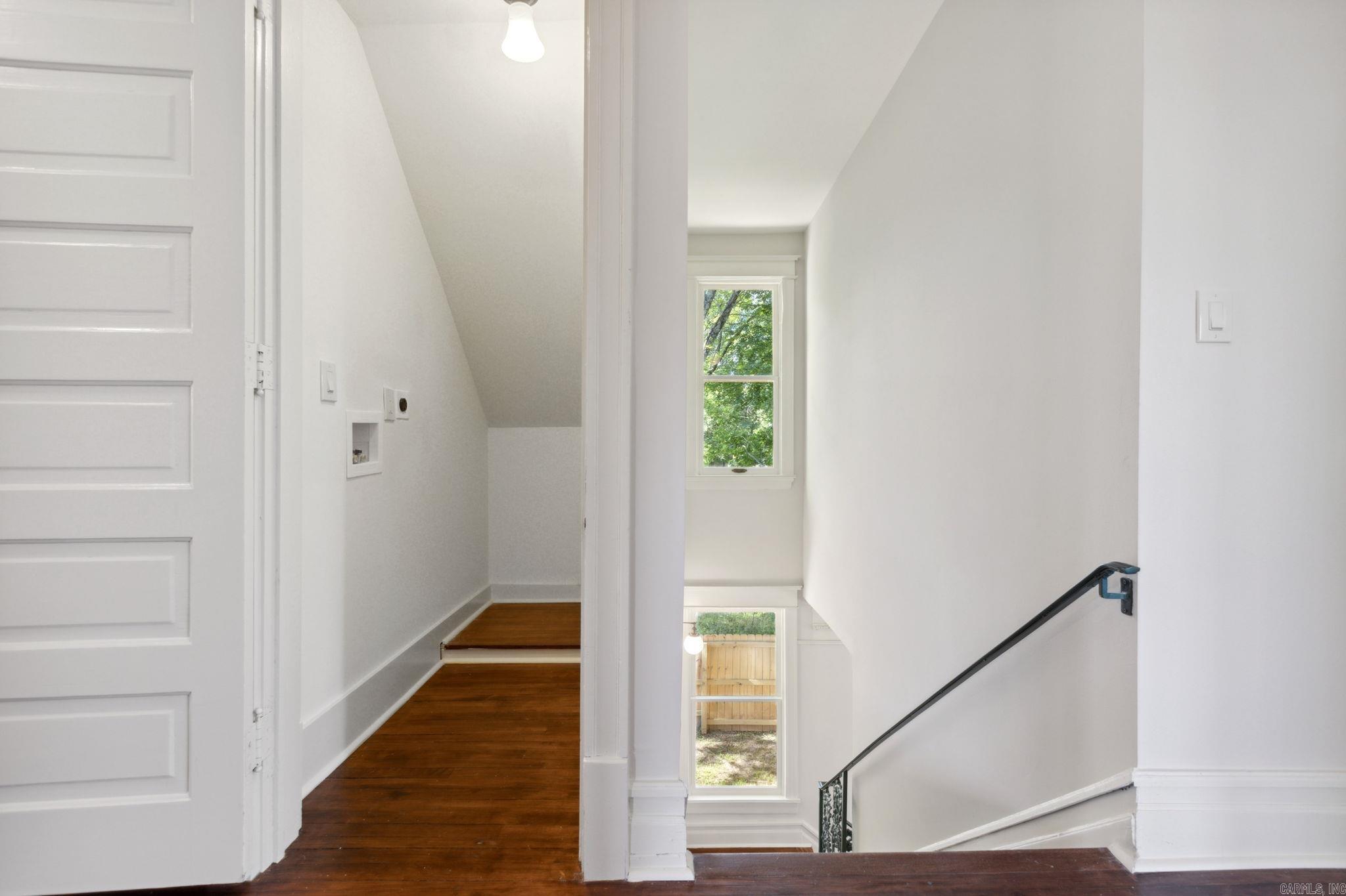 OAK TERRACE - Residential