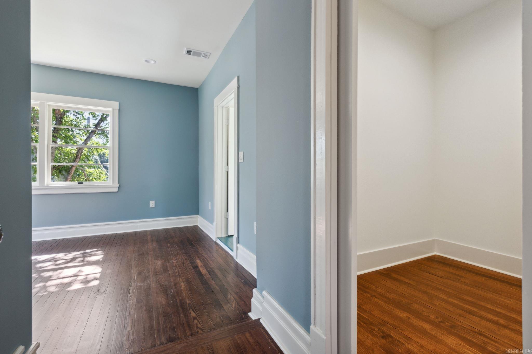 OAK TERRACE - Residential