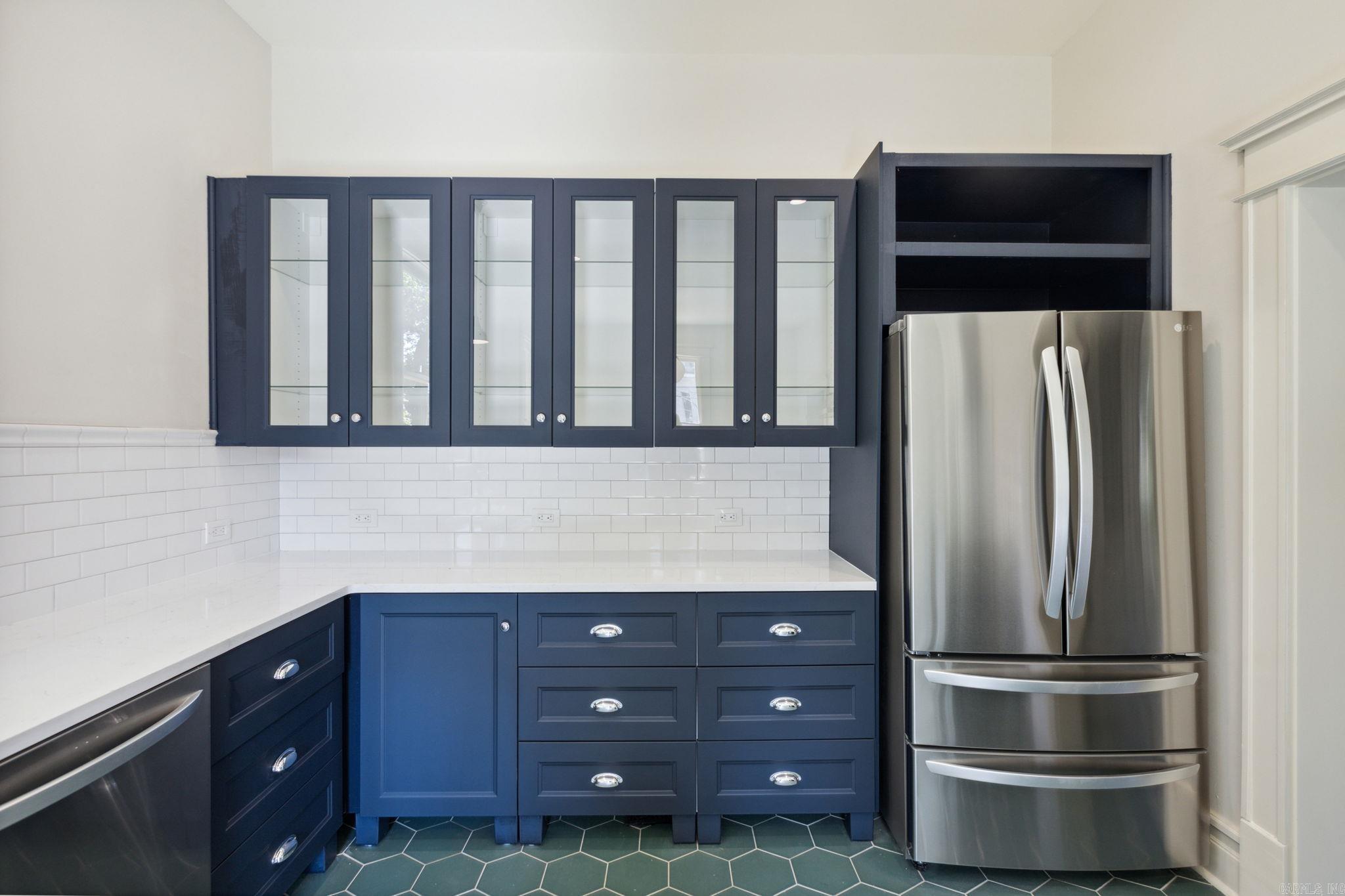 OAK TERRACE - Residential