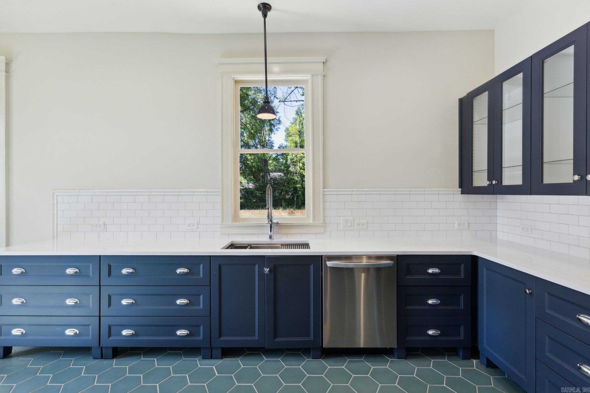 OAK TERRACE - Residential