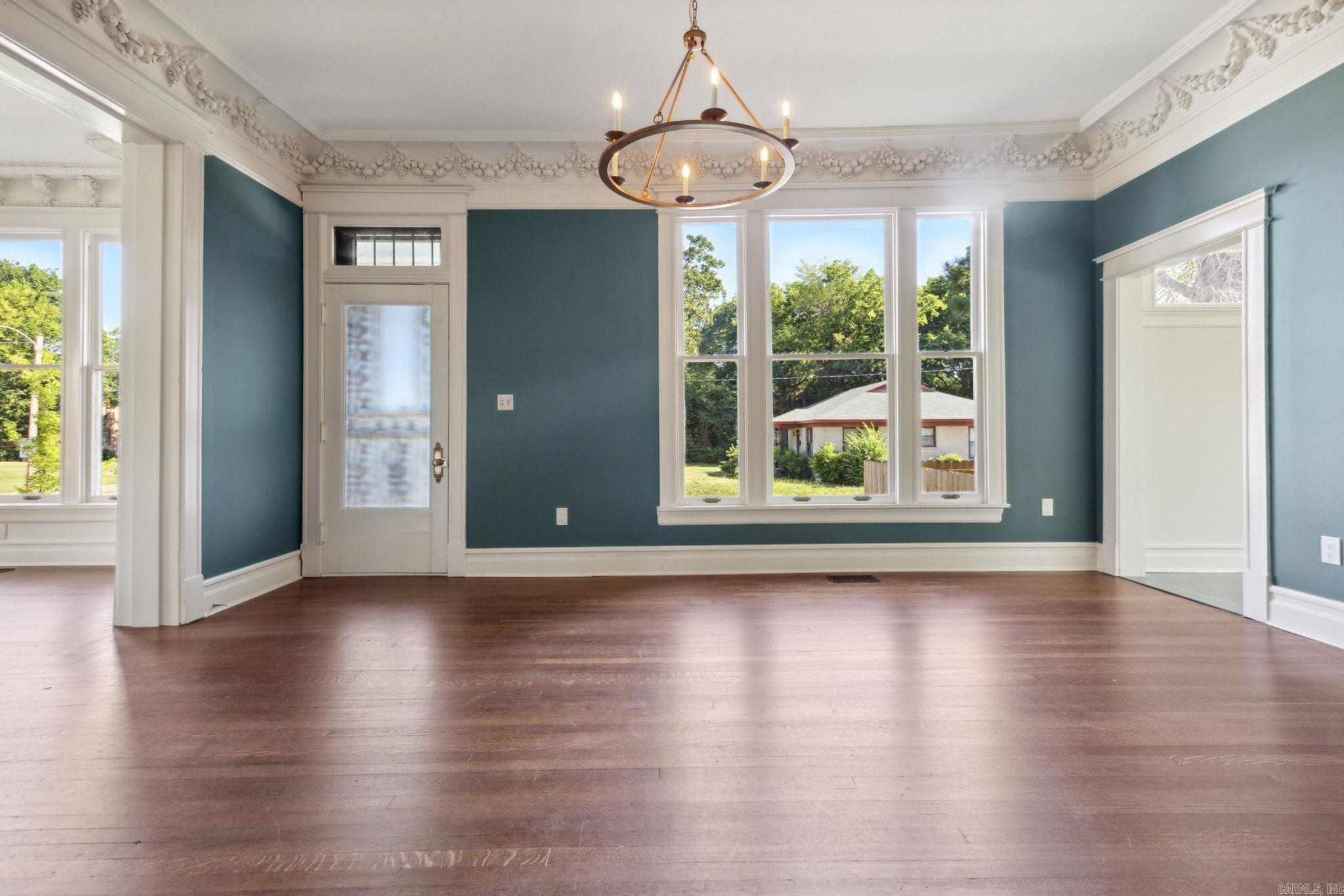 OAK TERRACE - Residential