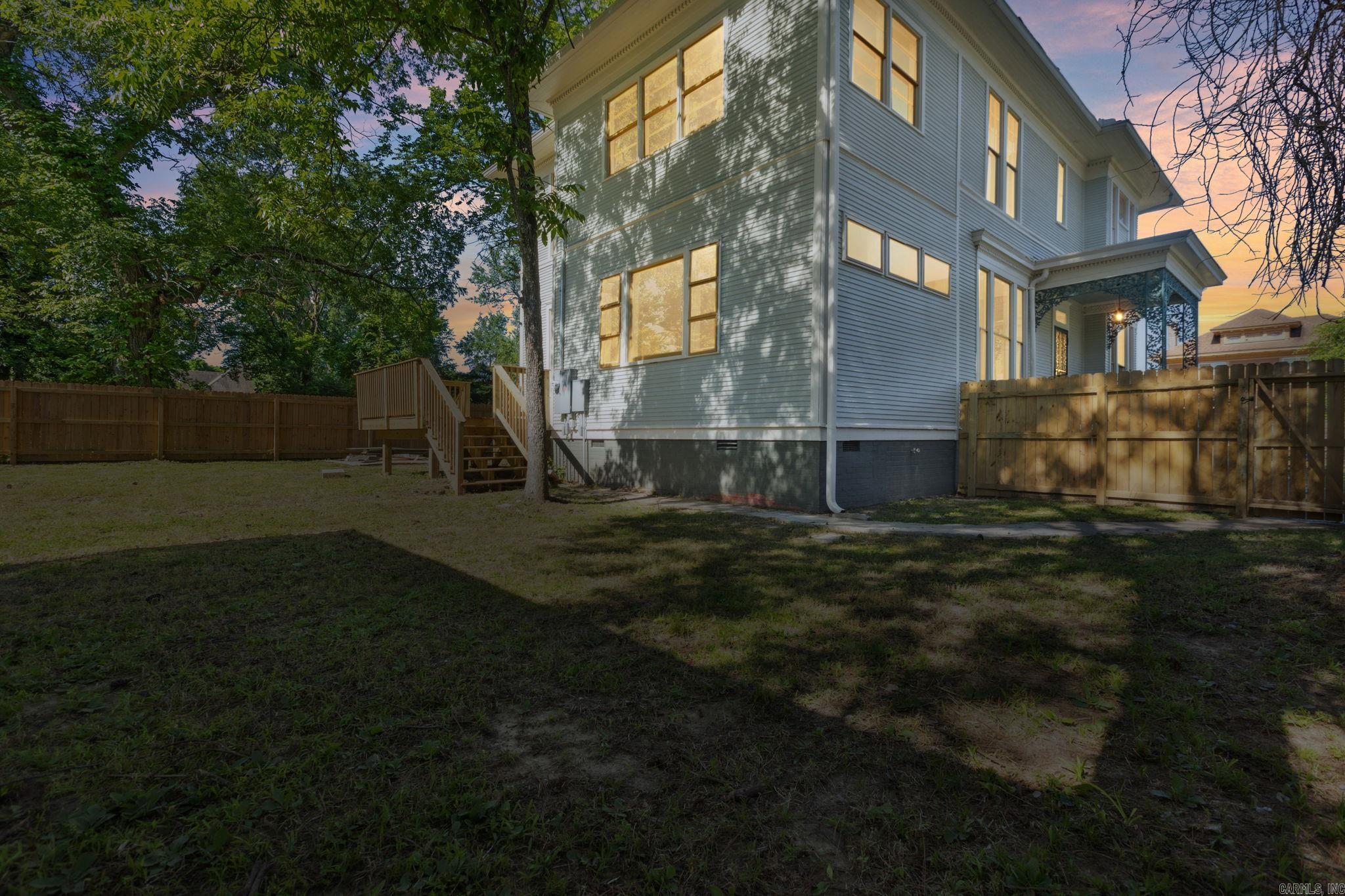 OAK TERRACE - Residential