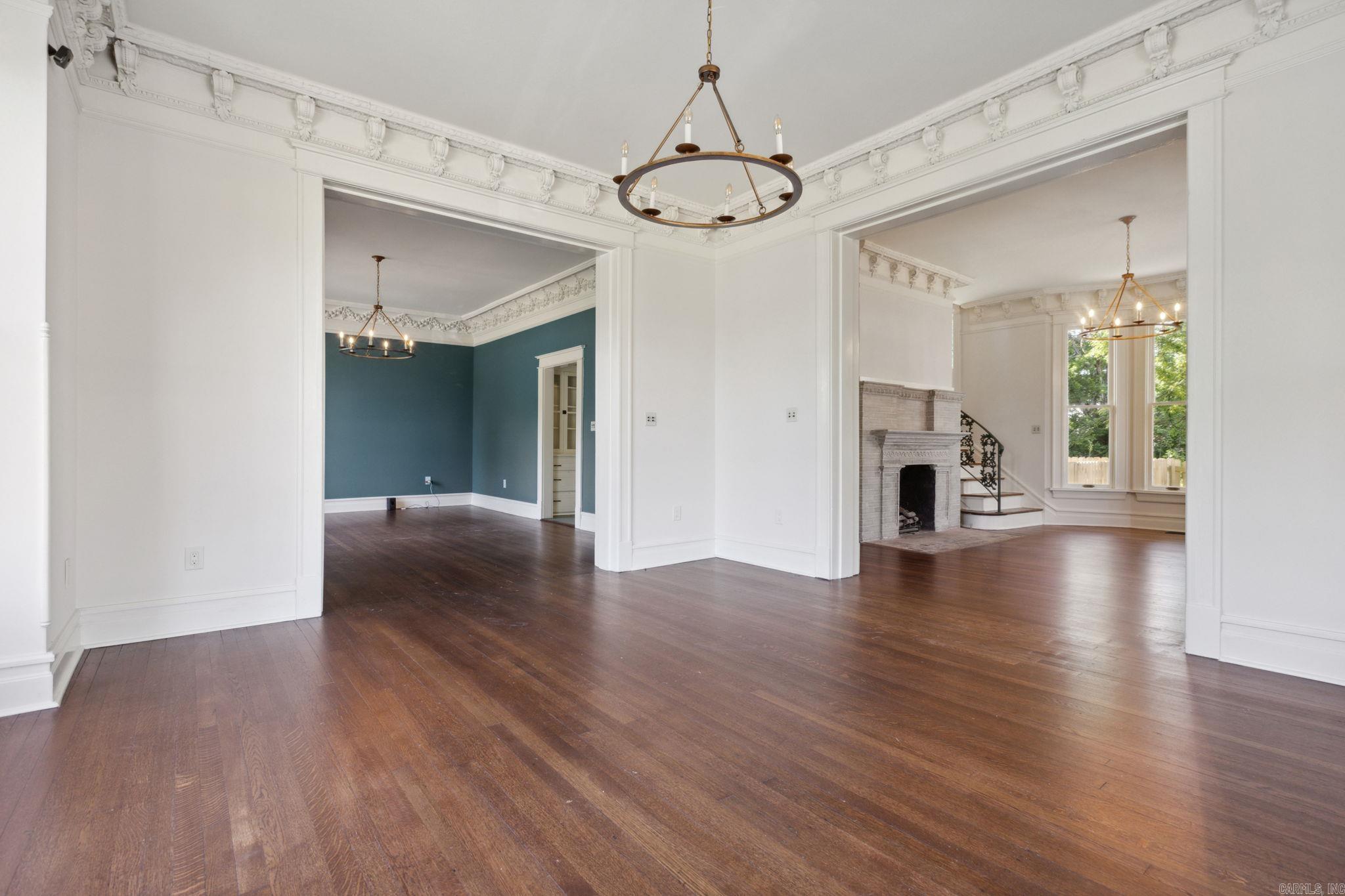 OAK TERRACE - Residential