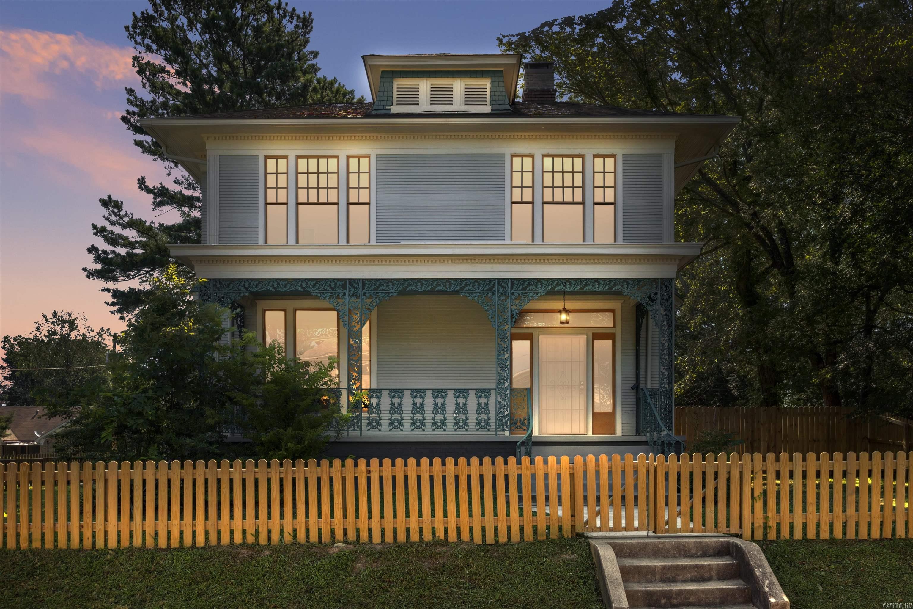 OAK TERRACE - Residential