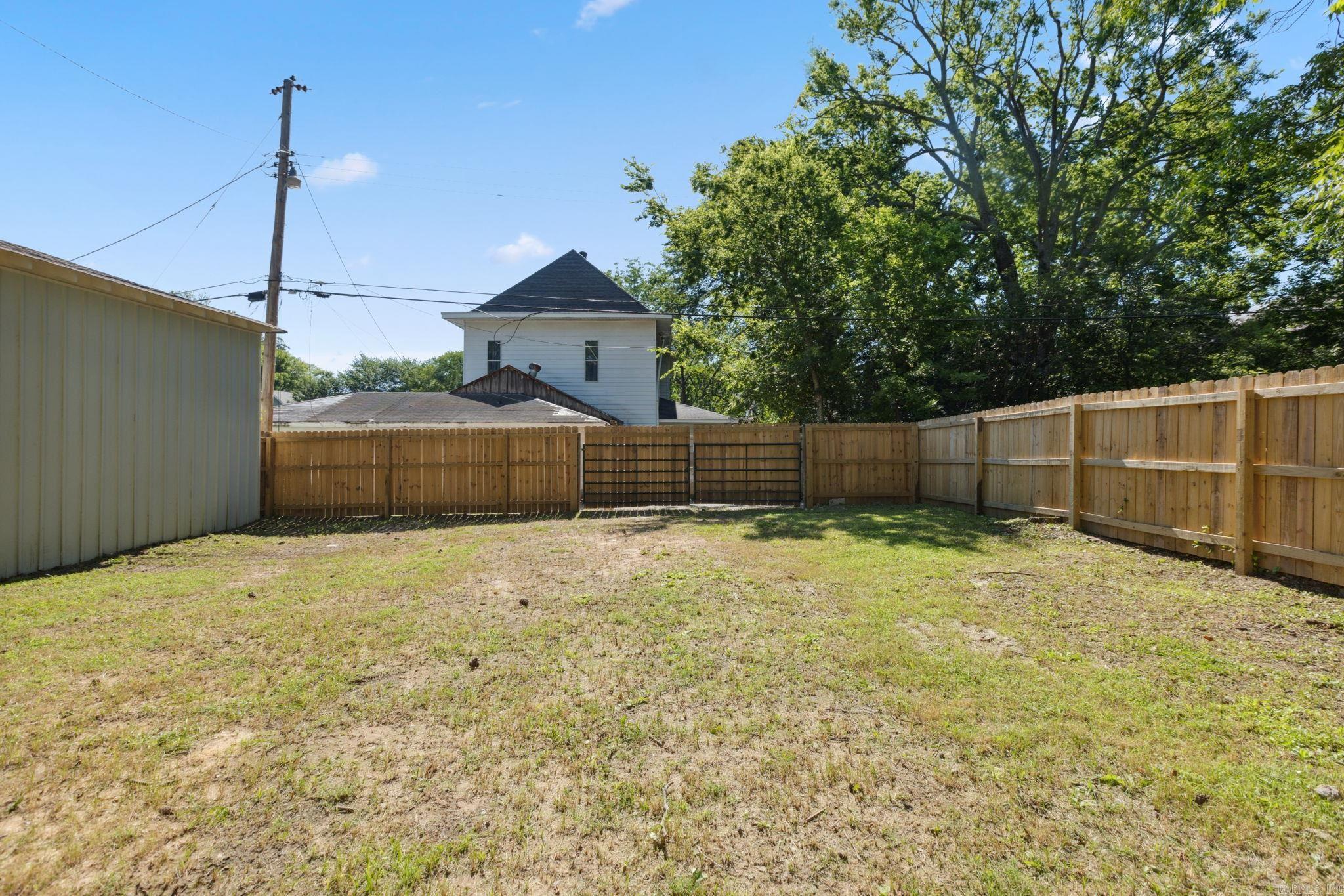 OAK TERRACE - Residential
