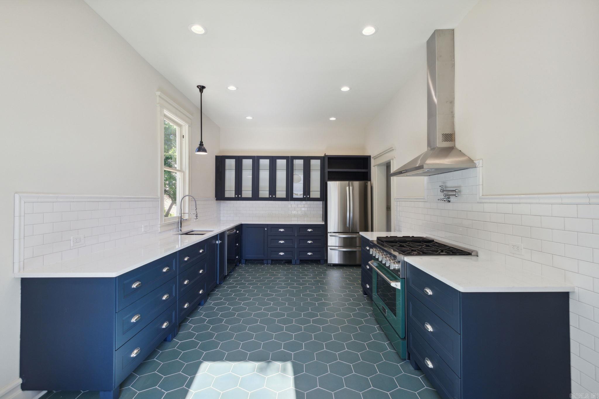 OAK TERRACE - Residential