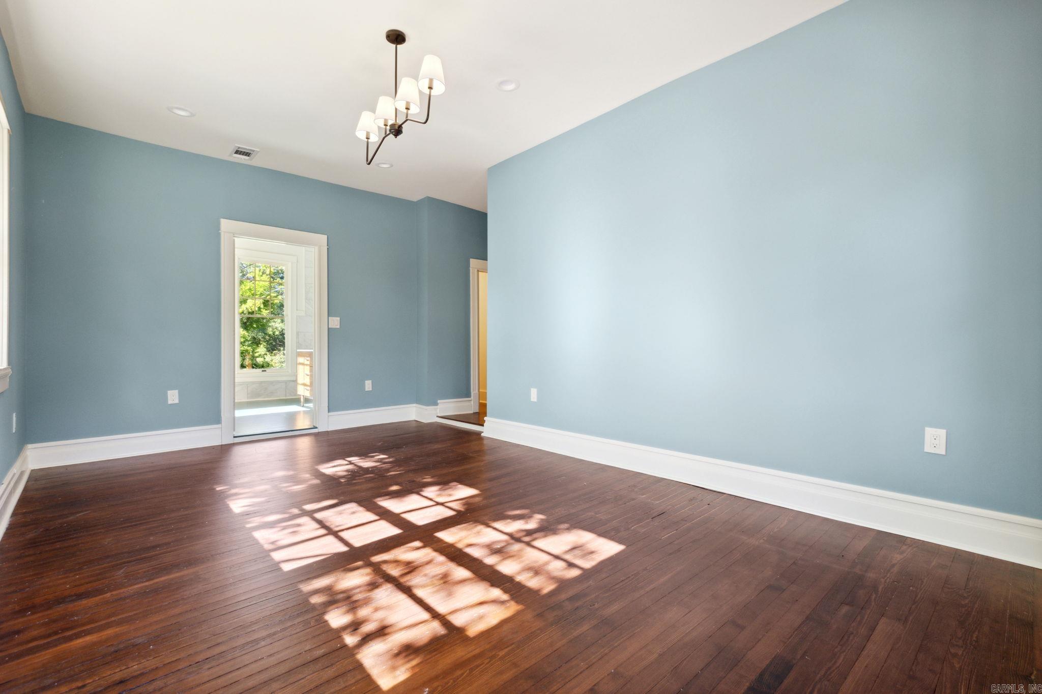 OAK TERRACE - Residential