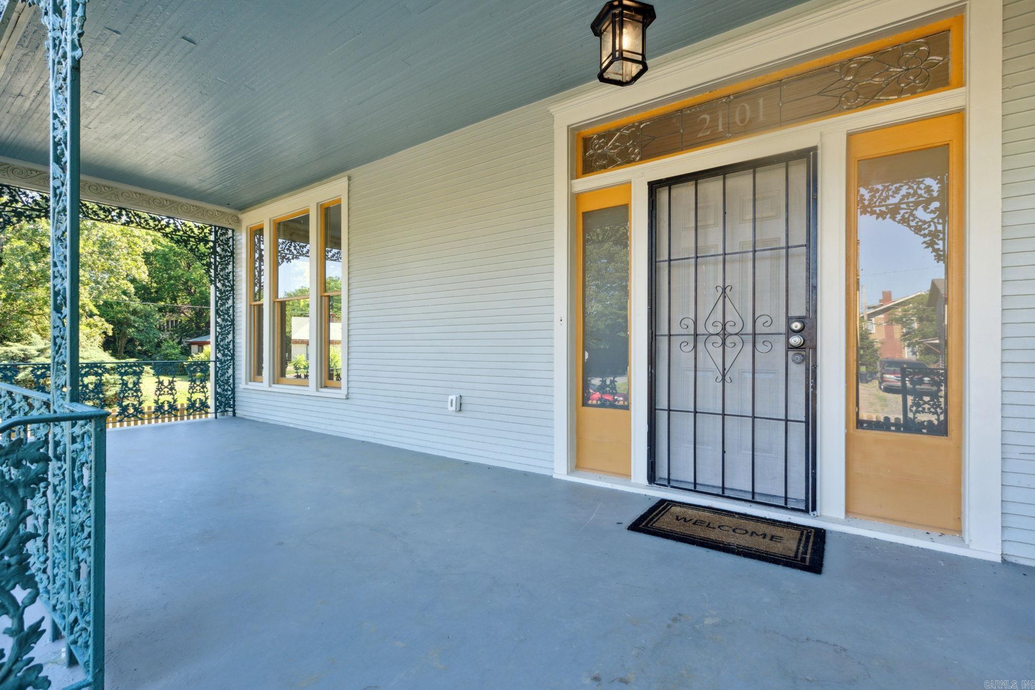 OAK TERRACE - Residential