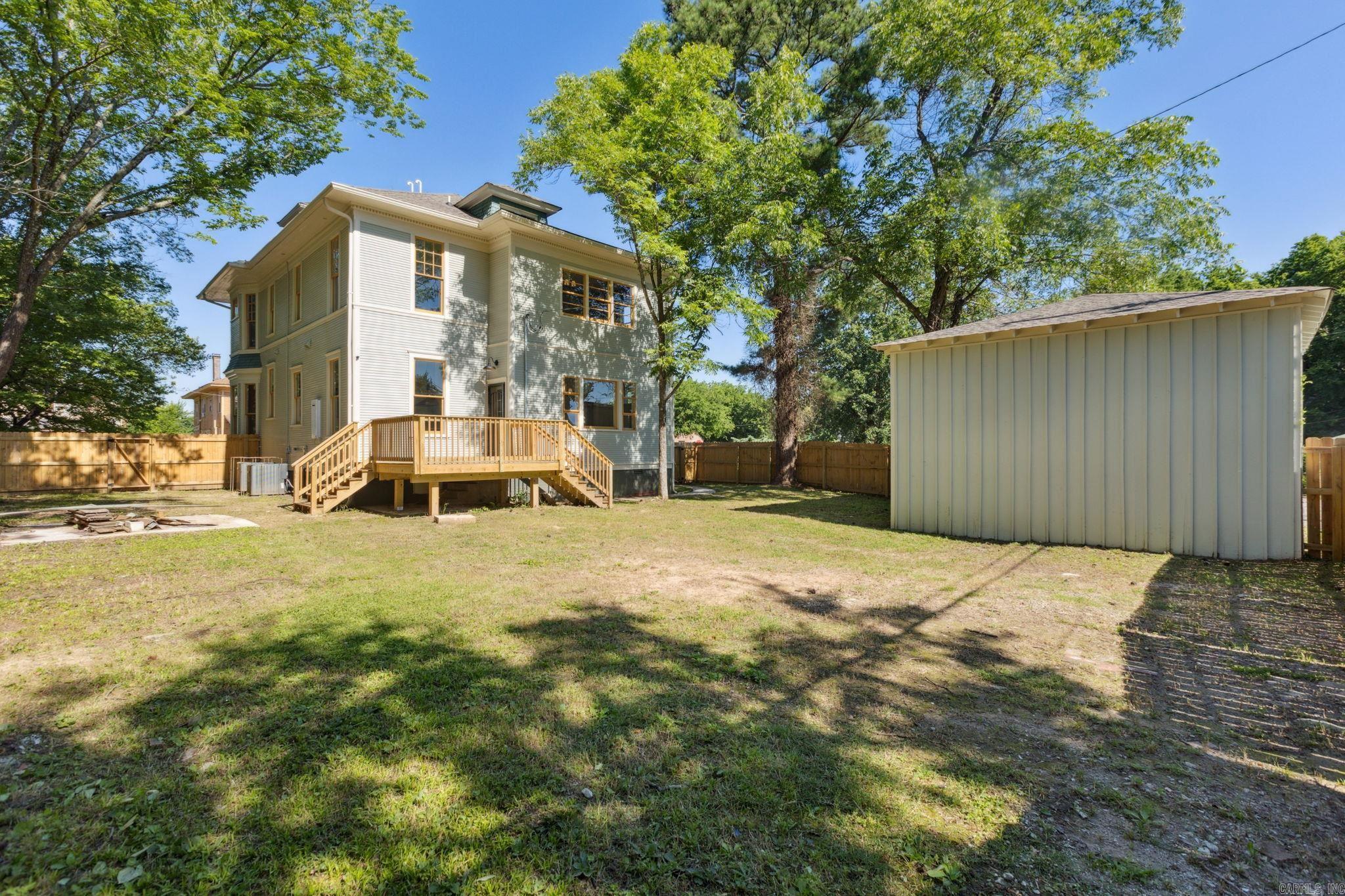OAK TERRACE - Residential