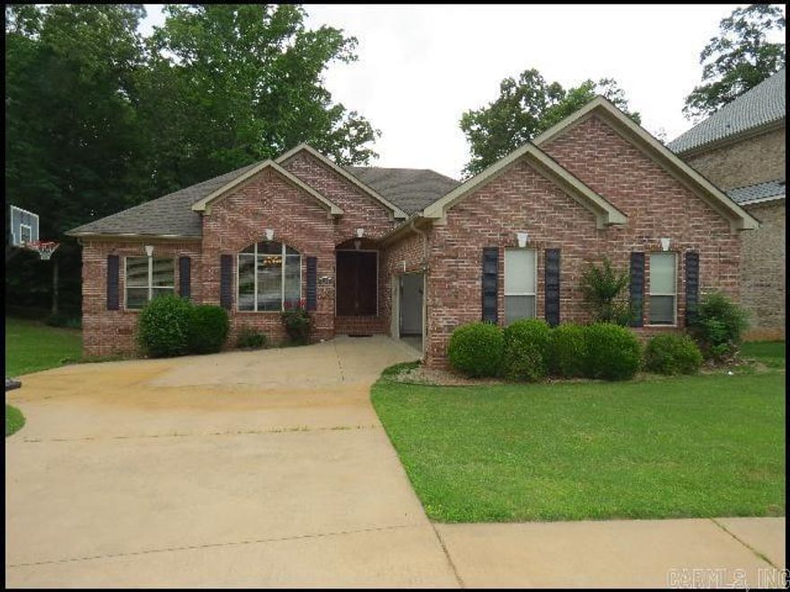 *SALINE COUNTY* NICE HOME IN HERITAGE FARM SUBDIVISION!! This Three Bedroom And 2 Bath Home Features Over 2100 Sqft! Includes Stove, Dishwasher, And Refrigerator In The Kitchen! Carpet And Wood Flooring Throughout! Central Heat And Air! Washer And Dryer Hookups! 2 Car Garage For Parking! SMALL PET FRIENDLY!! AVAILABLE MID TO LATE DECEMBER 2025!!! <a href='https://raineyrealty.com/virtualtour.php?r=TgGPBV'> Click here for a 360° Virtual Tour</a>