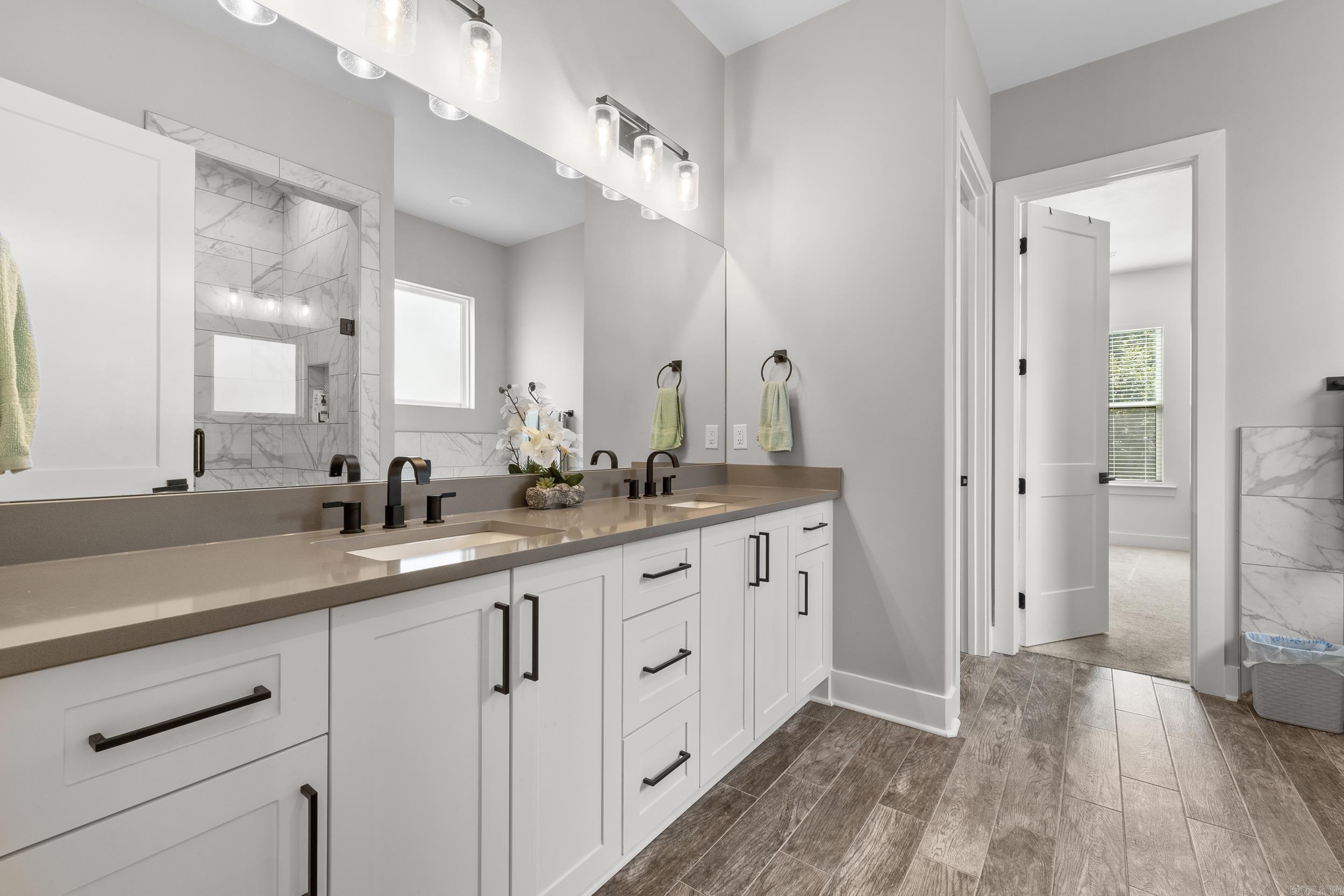 HURRICANE LAKE EST - Residential