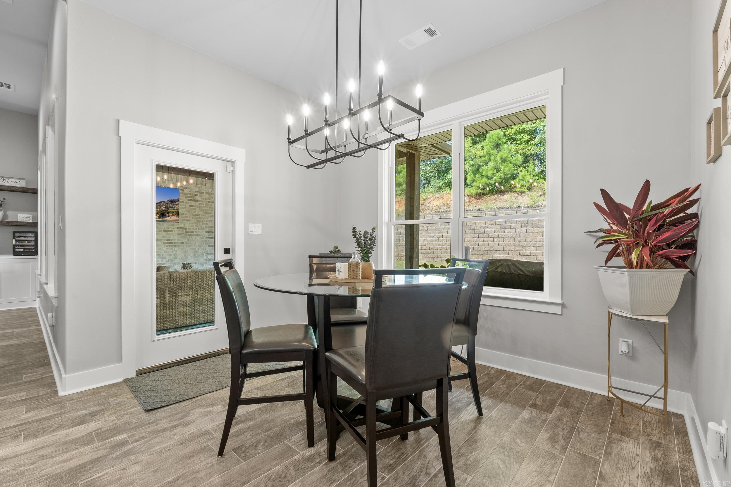 HURRICANE LAKE EST - Residential