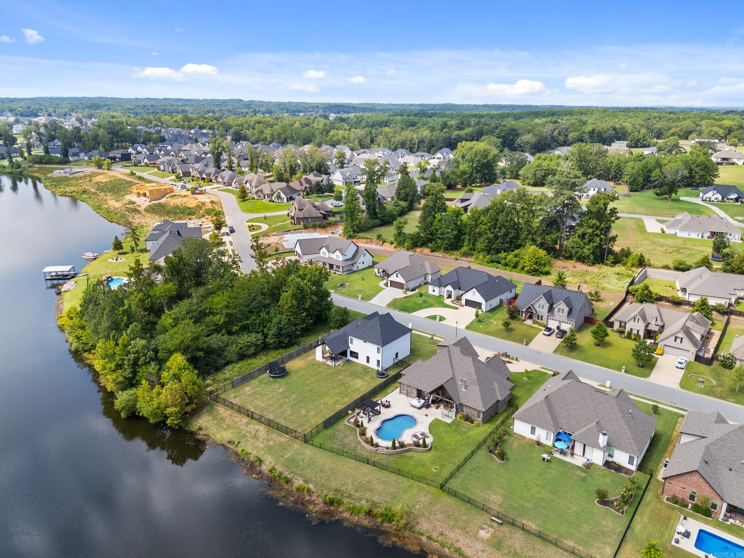 HURRICANE LAKE EST - Residential