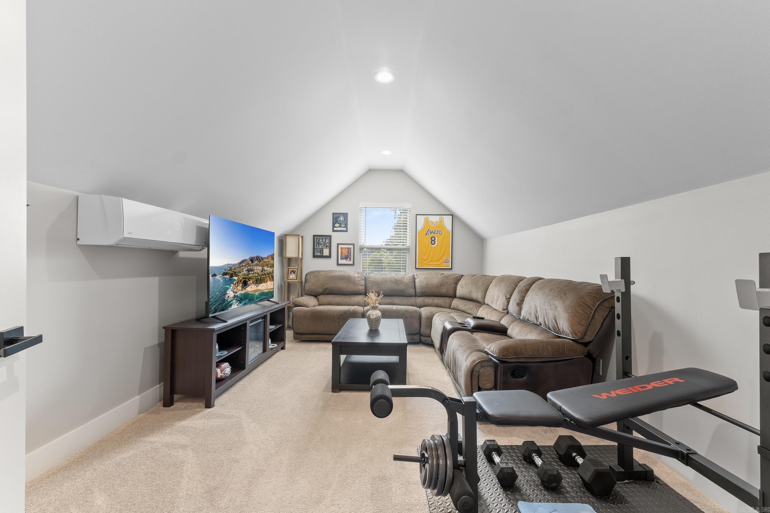 HURRICANE LAKE EST - Residential