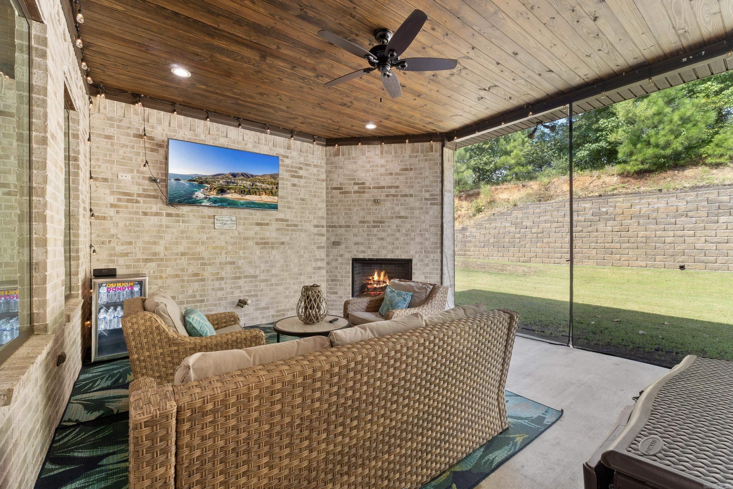 HURRICANE LAKE EST - Residential