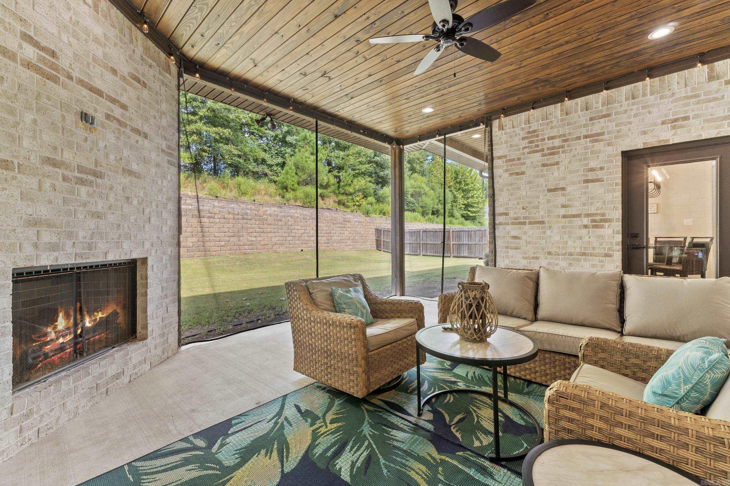 HURRICANE LAKE EST - Residential