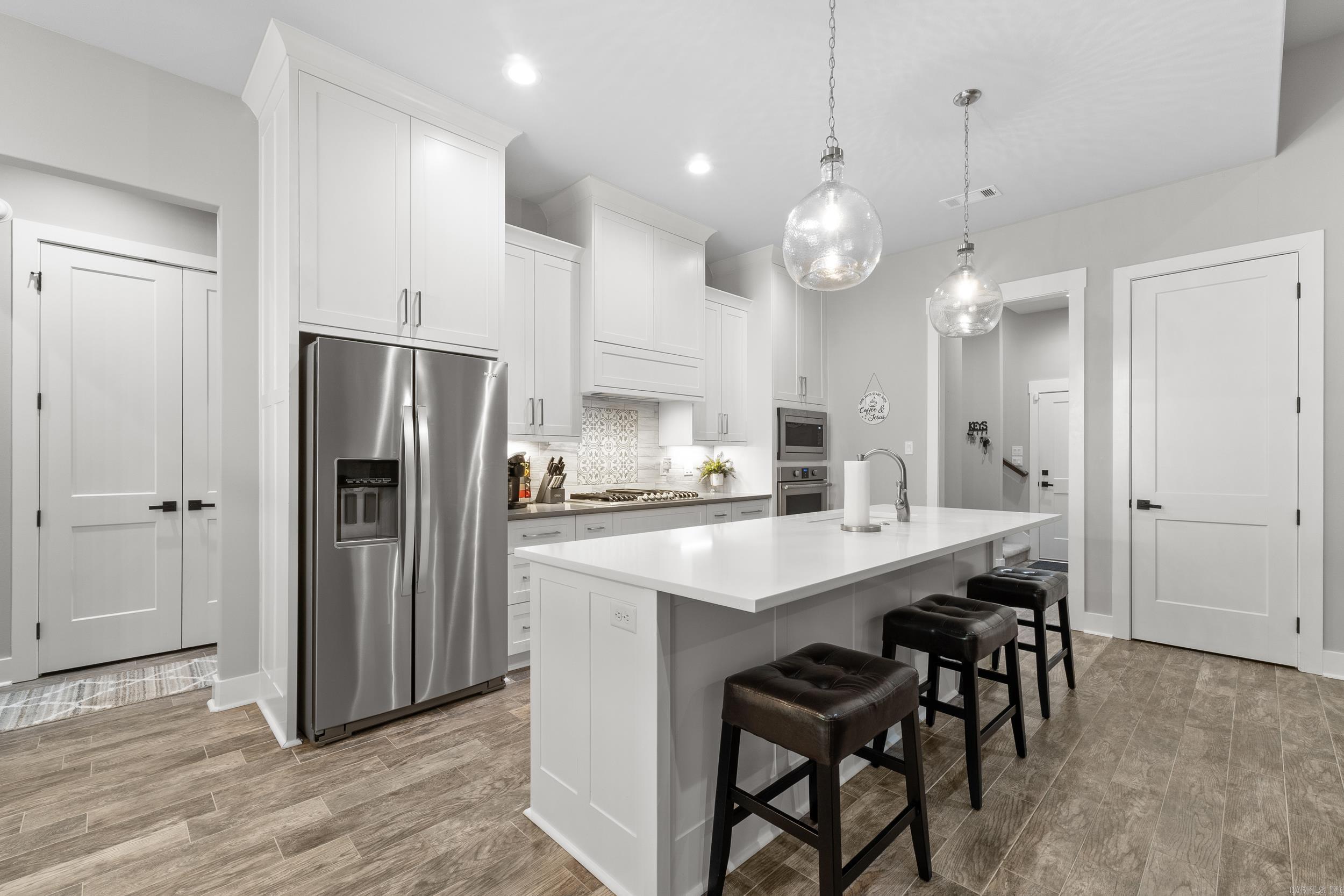 HURRICANE LAKE EST - Residential