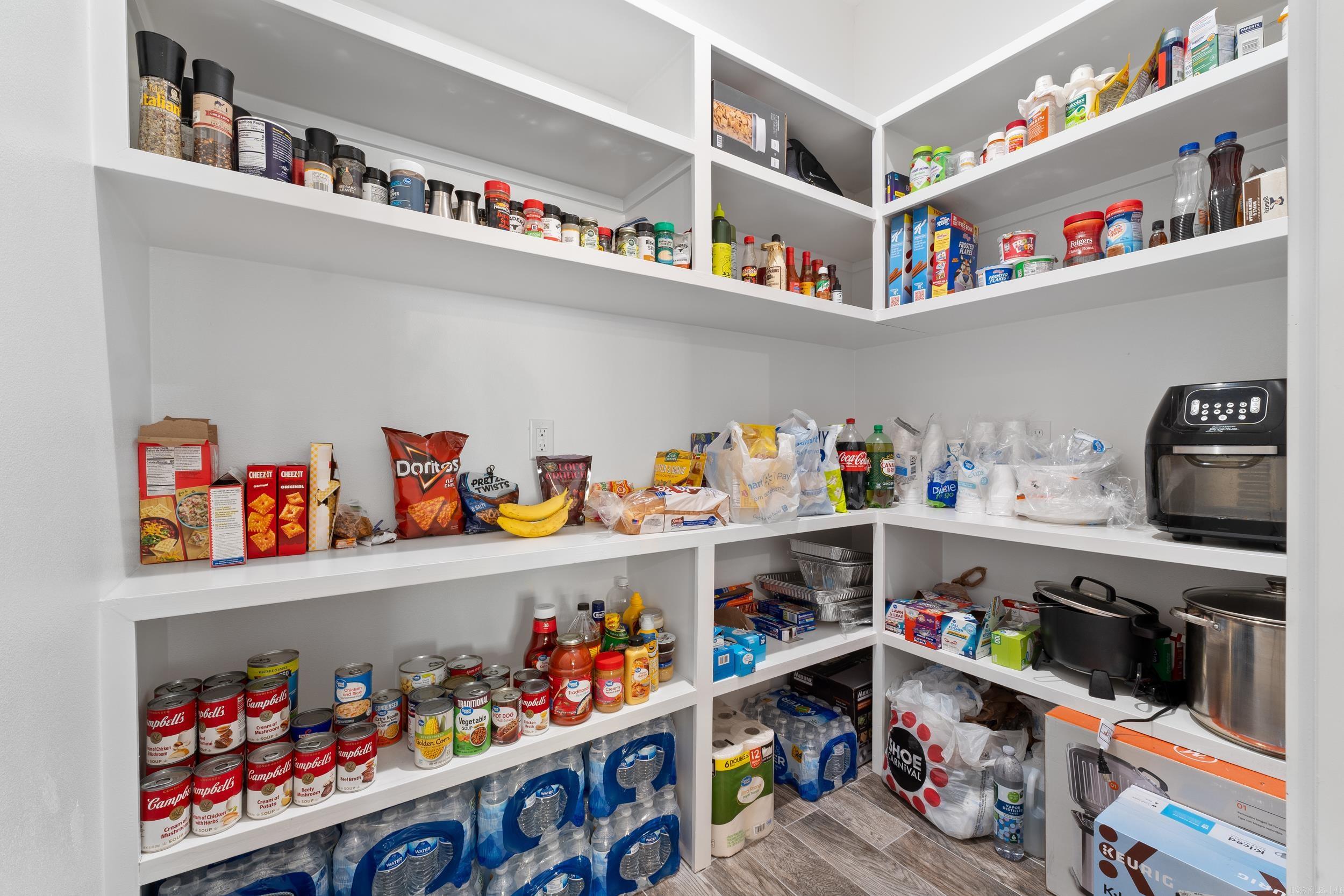 HURRICANE LAKE EST - Residential