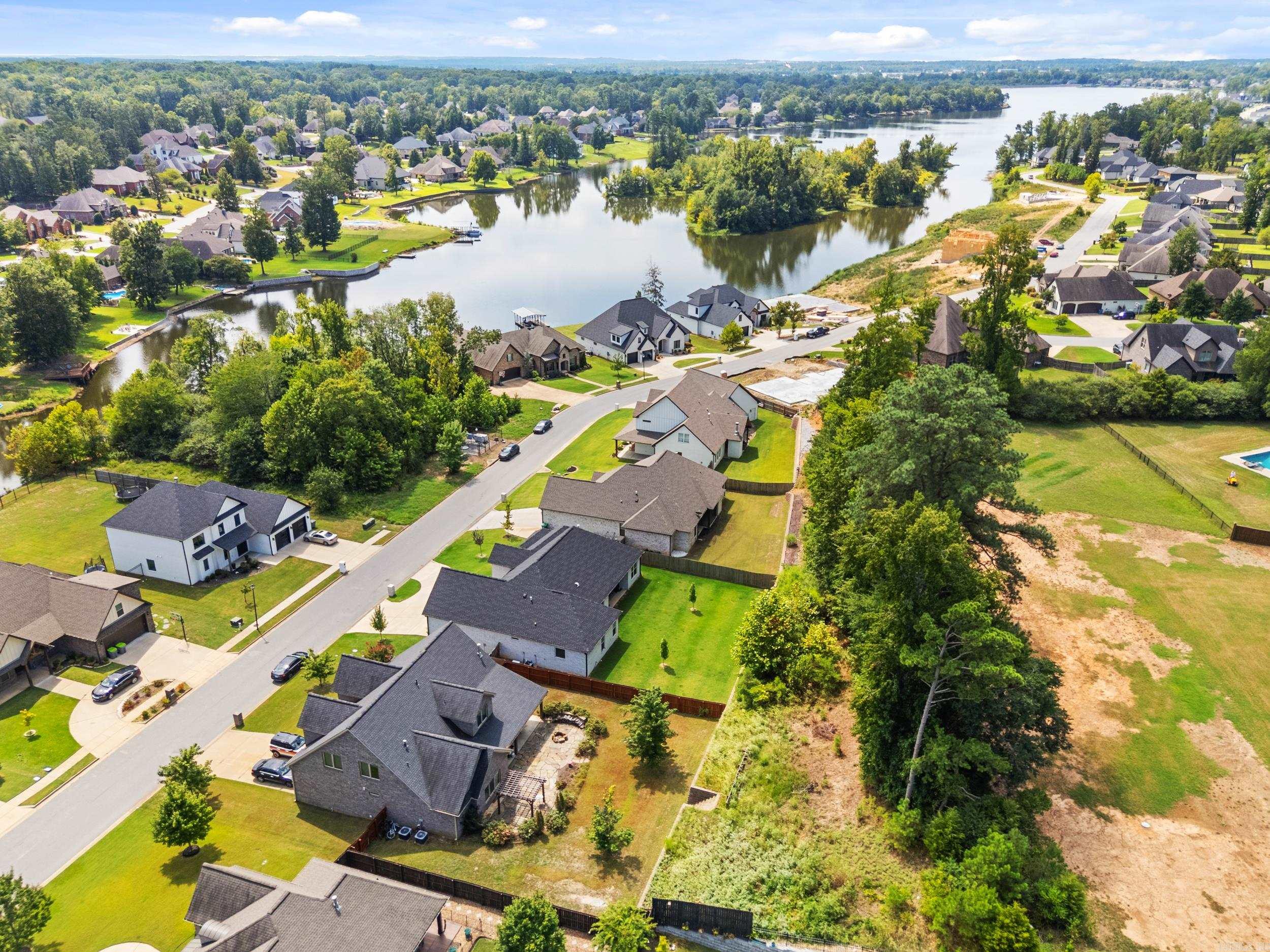 HURRICANE LAKE EST - Residential