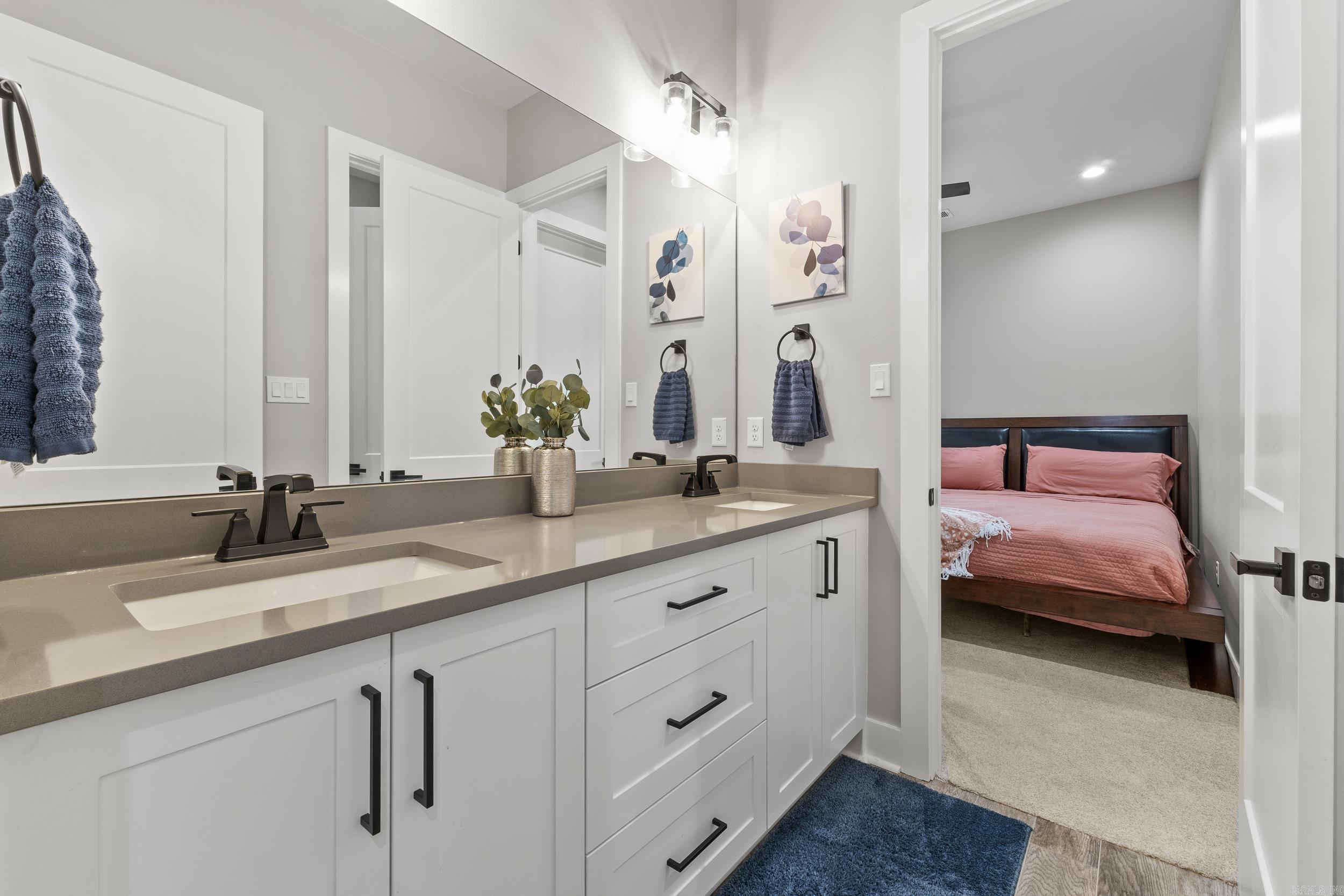 HURRICANE LAKE EST - Residential