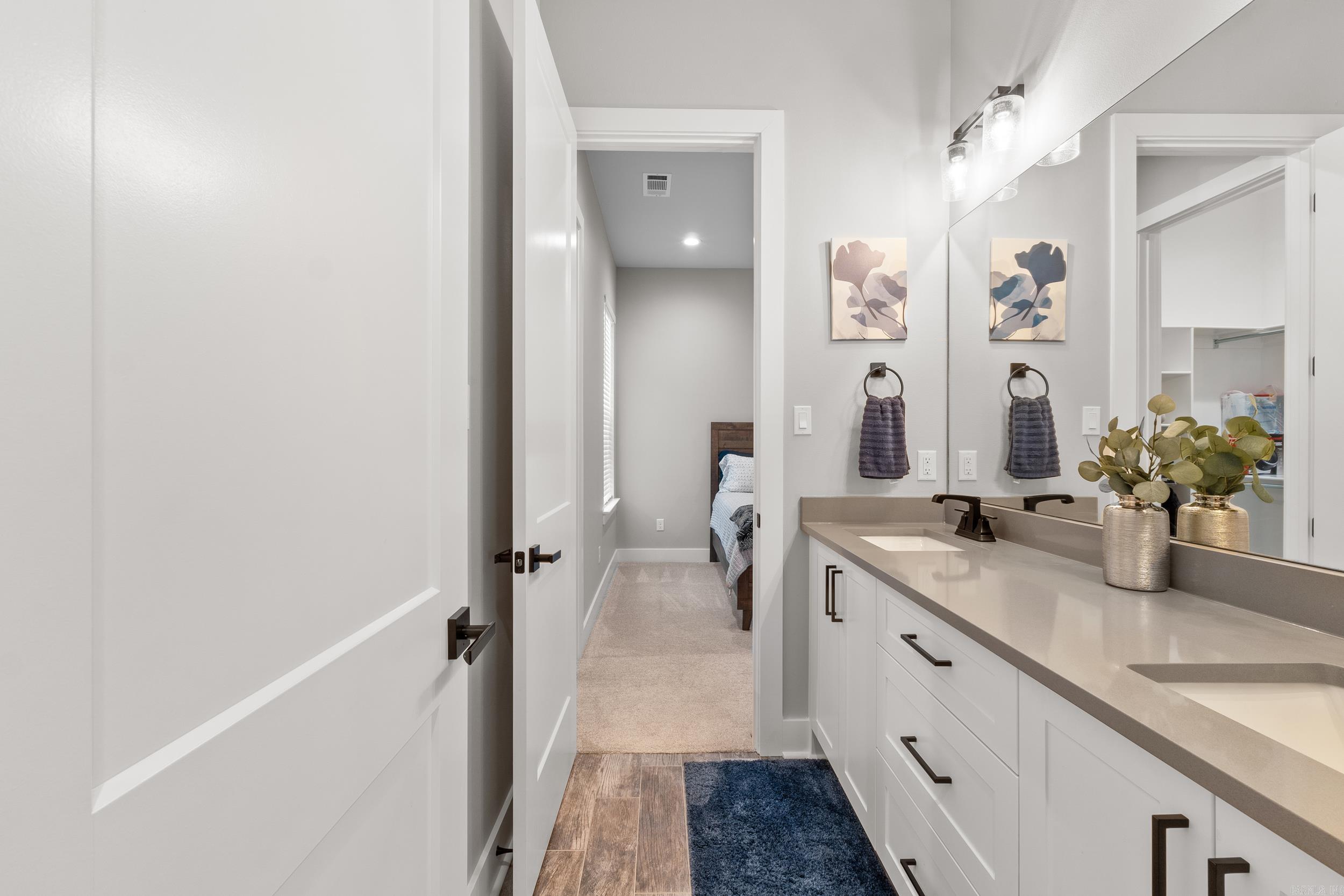 HURRICANE LAKE EST - Residential