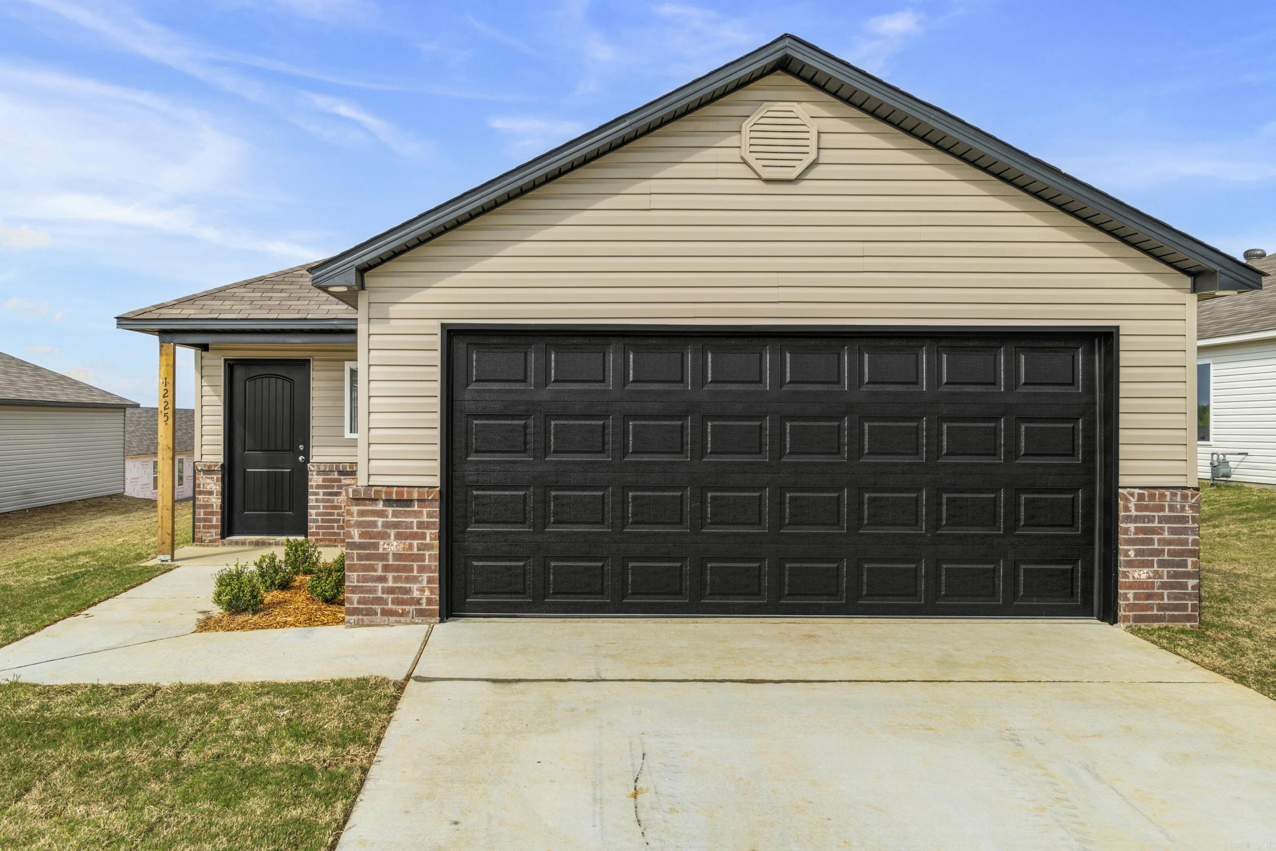 THE MEADOWS - Residential