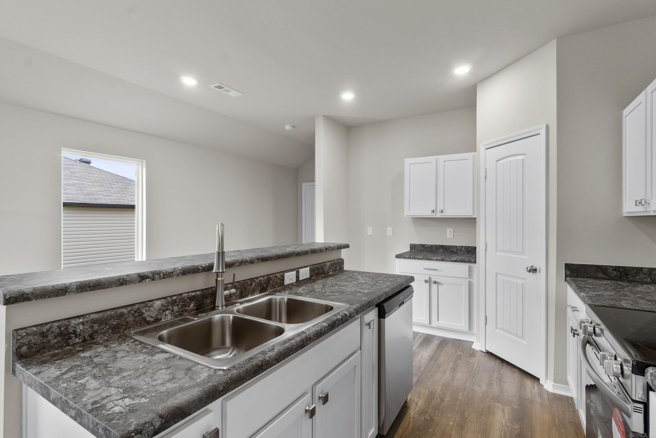 THE MEADOWS - Residential