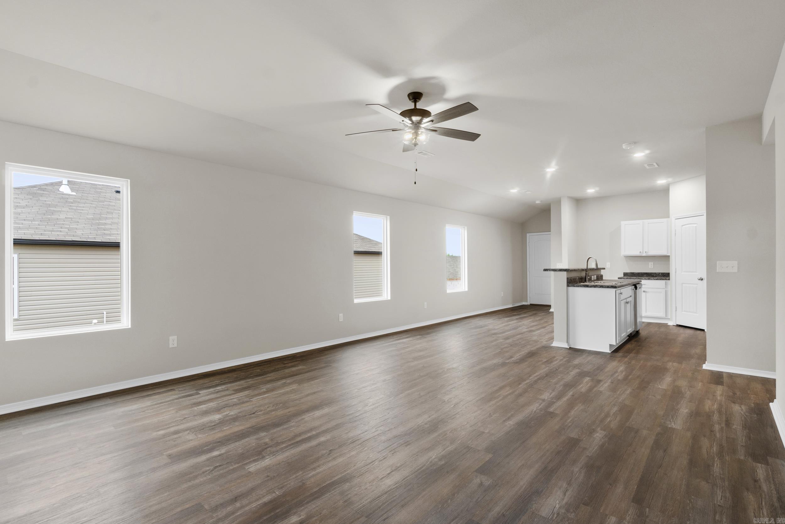 THE MEADOWS - Residential