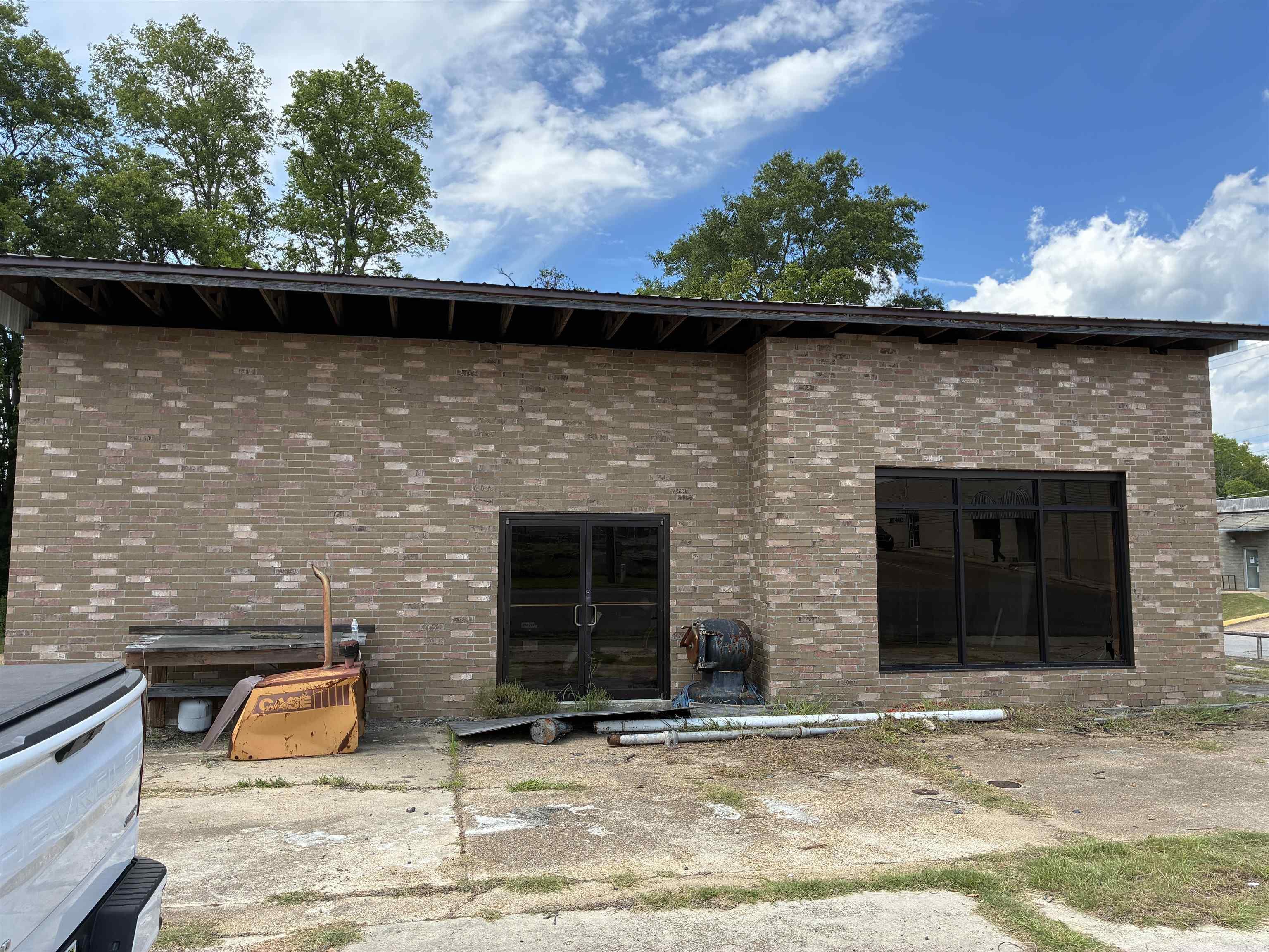 Great investment opportunity. Centrally located to downtown.