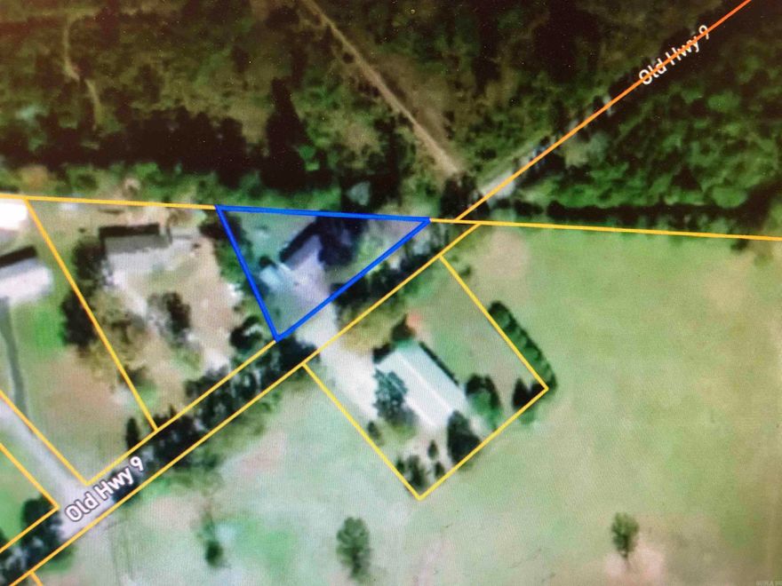 2 b/r 1 bath, c/h/a put in new 2019, carport for 1 car.