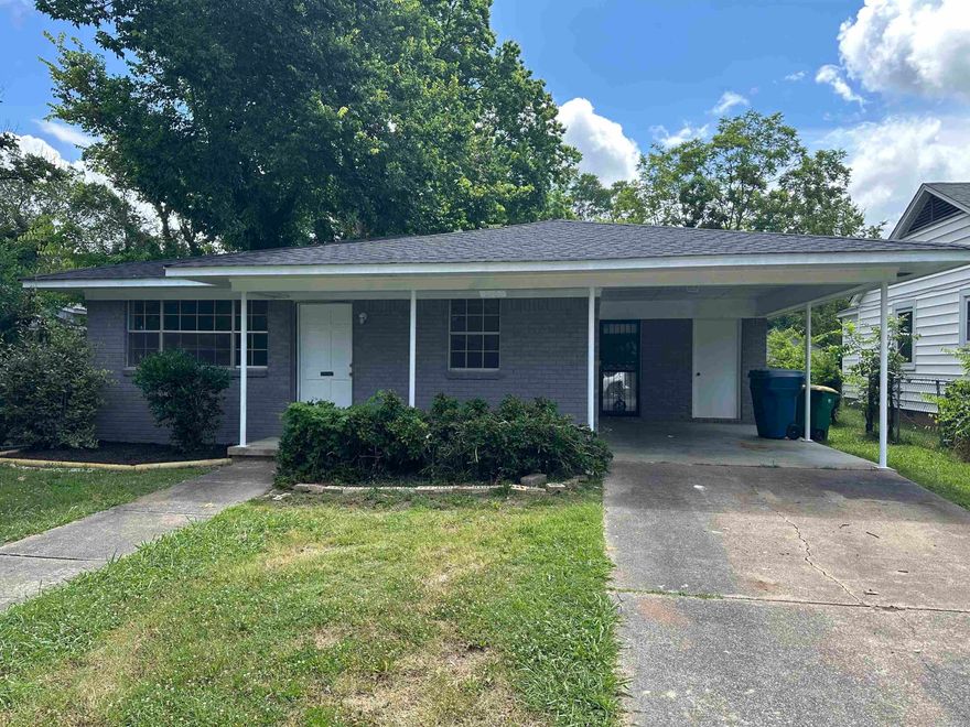 Explore this spacious, newly renovated 4-bedroom, 2-bath home, featuring fresh paint, new flooring, updated fixtures, and numerous other enhancements. Enjoy ample living space, including a fully fenced backyard with a covered patio perfect for relaxing or entertaining friends and family. Don't miss out on this opportunity—call or text today to schedule your private tour!