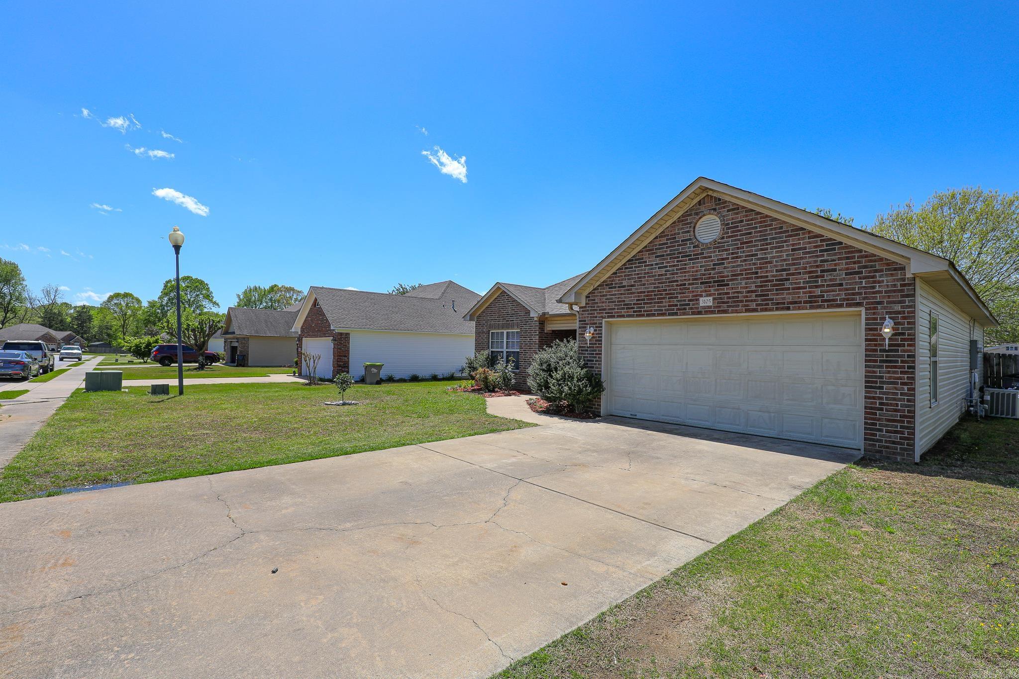 MEADOWLAKE - Residential