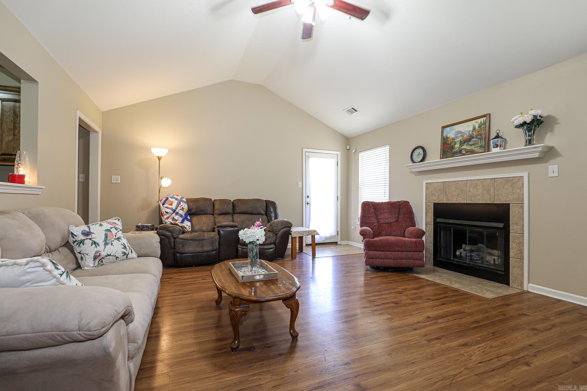 MEADOWLAKE - Residential