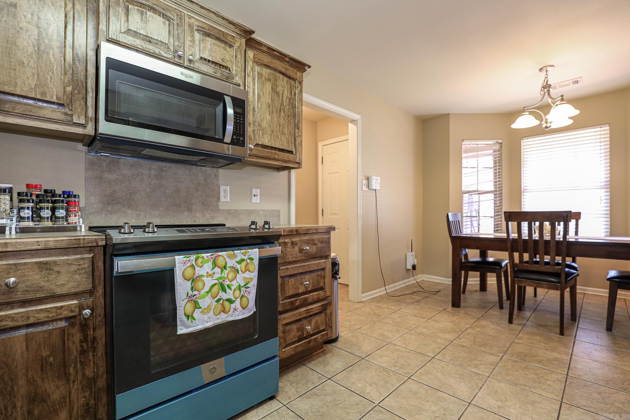 MEADOWLAKE - Residential