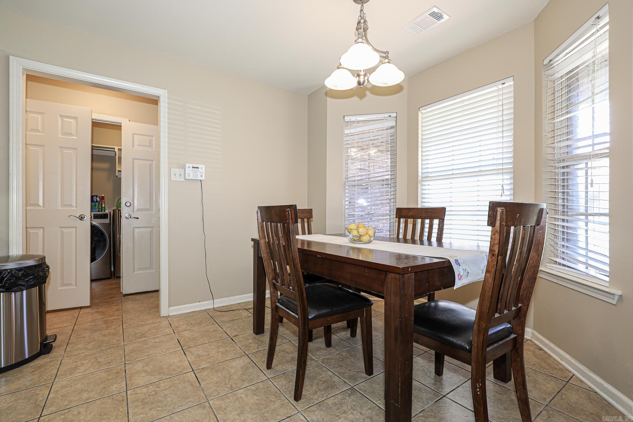 MEADOWLAKE - Residential