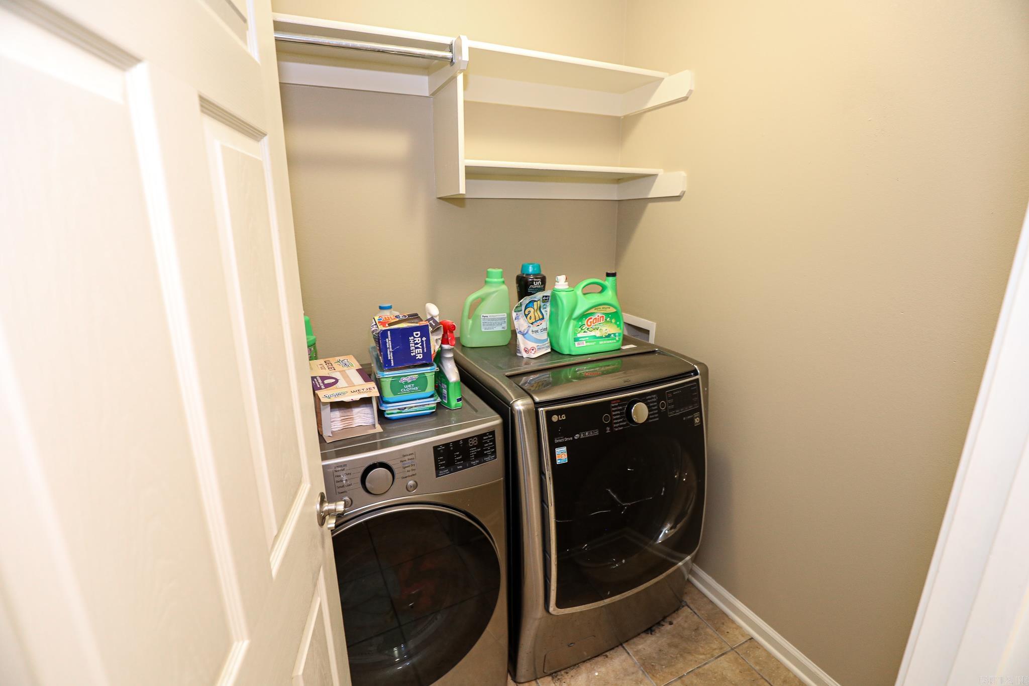 MEADOWLAKE - Residential