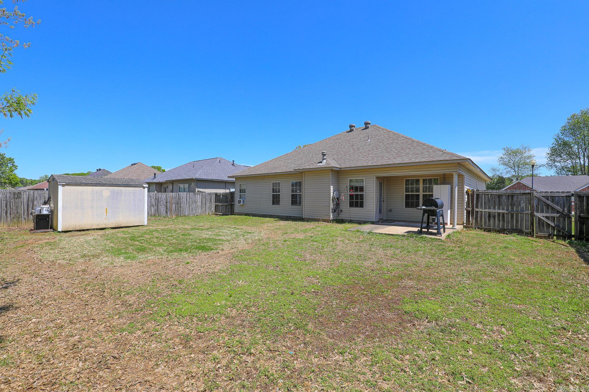 MEADOWLAKE - Residential