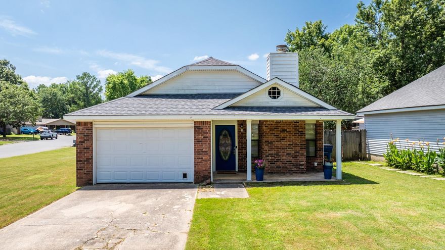 Super cozy & completely updated home in the friendly Rolling Oaks neighborhood. This home boast vaulted ceiling in living room that opens to updated kitchen equipped with profile appliances, granite counter tops, and lighting. The home offers large bedrooms with tile showers with floating sinks. Don't miss out on the beautiful corner lot, front porch, completely fenced and great neighbors! Make this one yours today! See Agent Remarks.