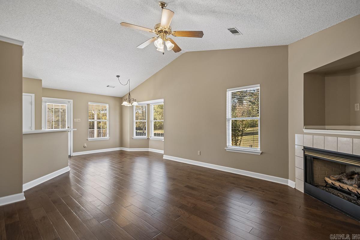 MEADOWLAKE - Residential