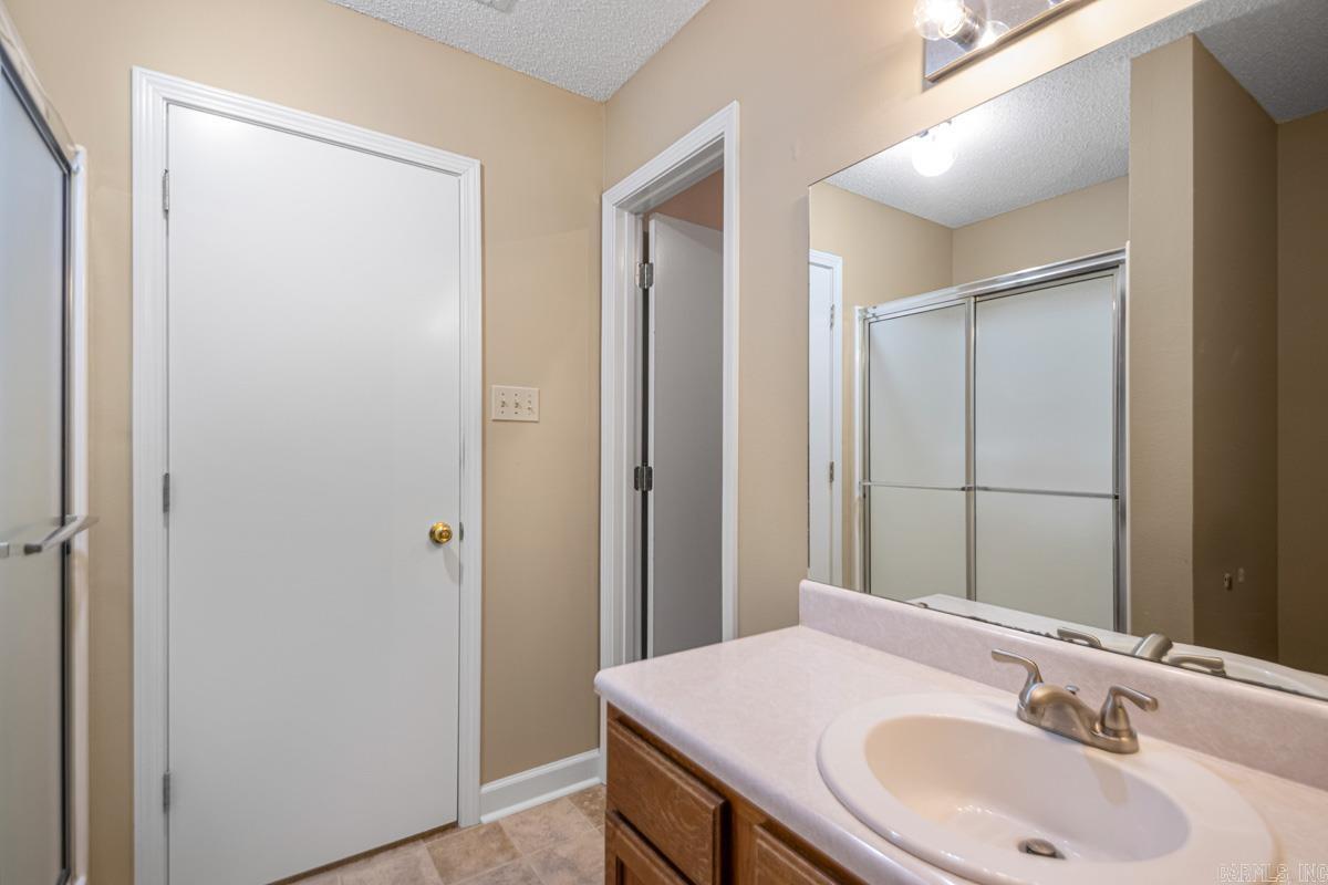 MEADOWLAKE - Residential