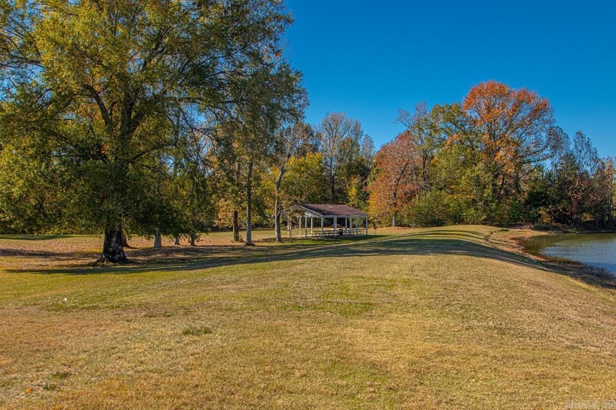 MEADOWLAKE - Residential