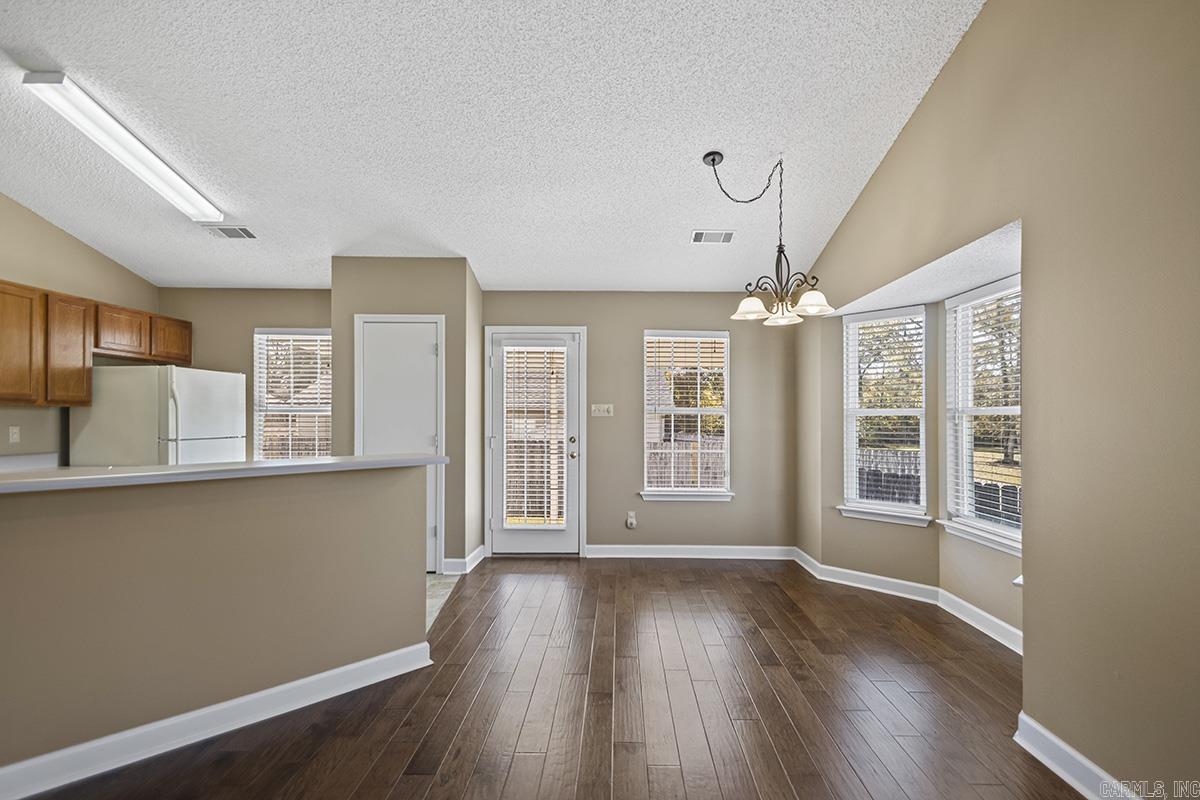 MEADOWLAKE - Residential