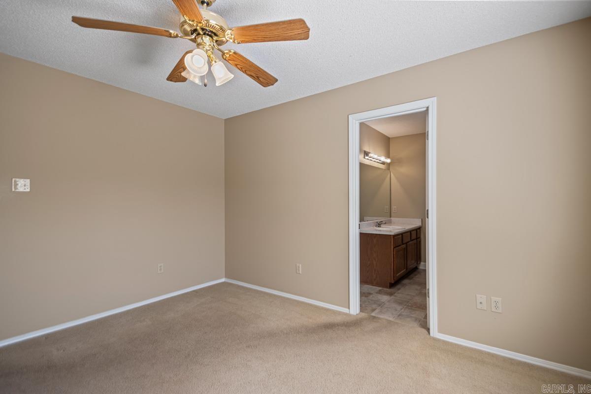 MEADOWLAKE - Residential