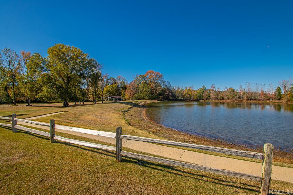 MEADOWLAKE - Residential